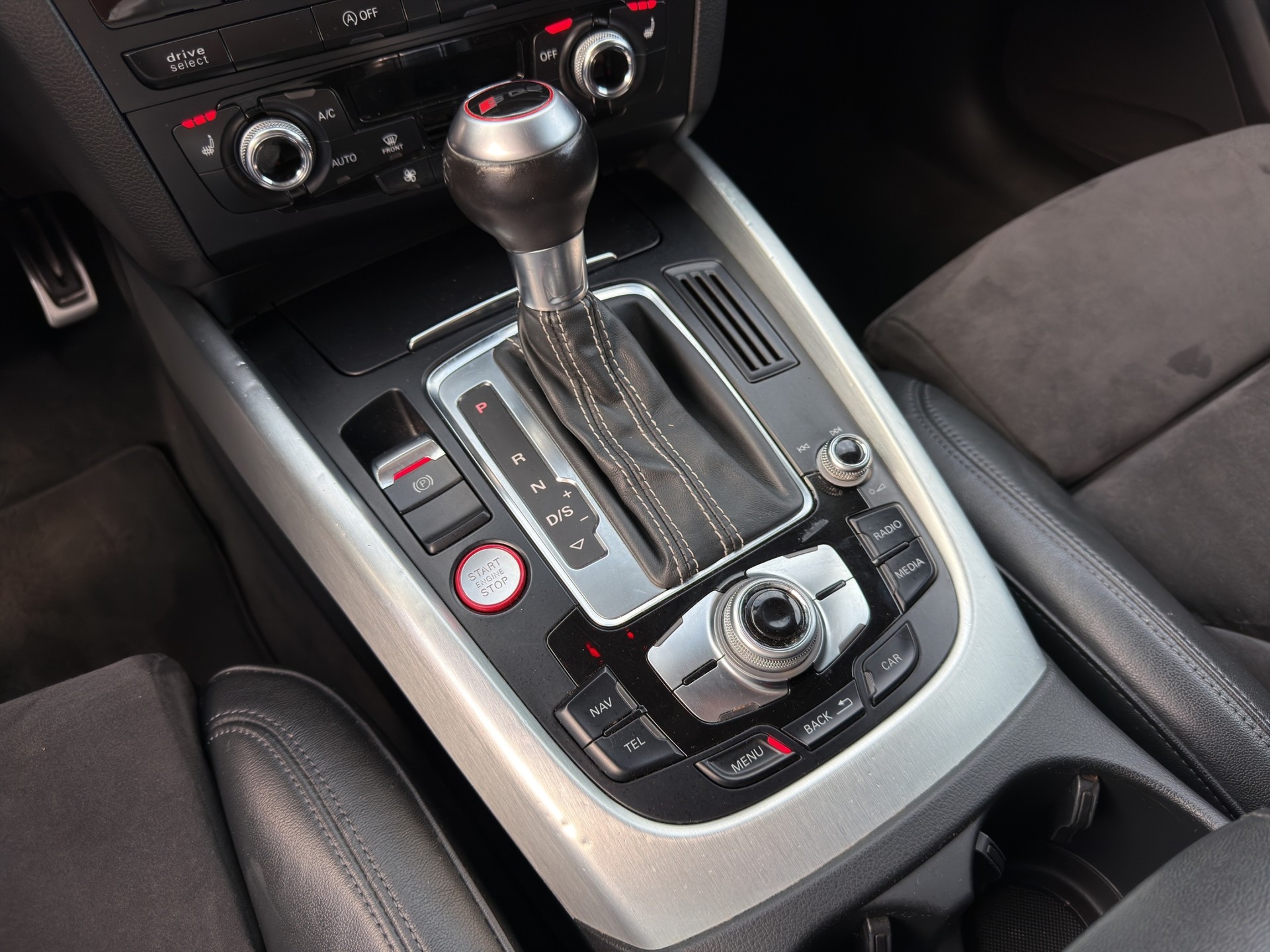AUDI SQ5 3.0 TDI quattro tiptronic-image-15