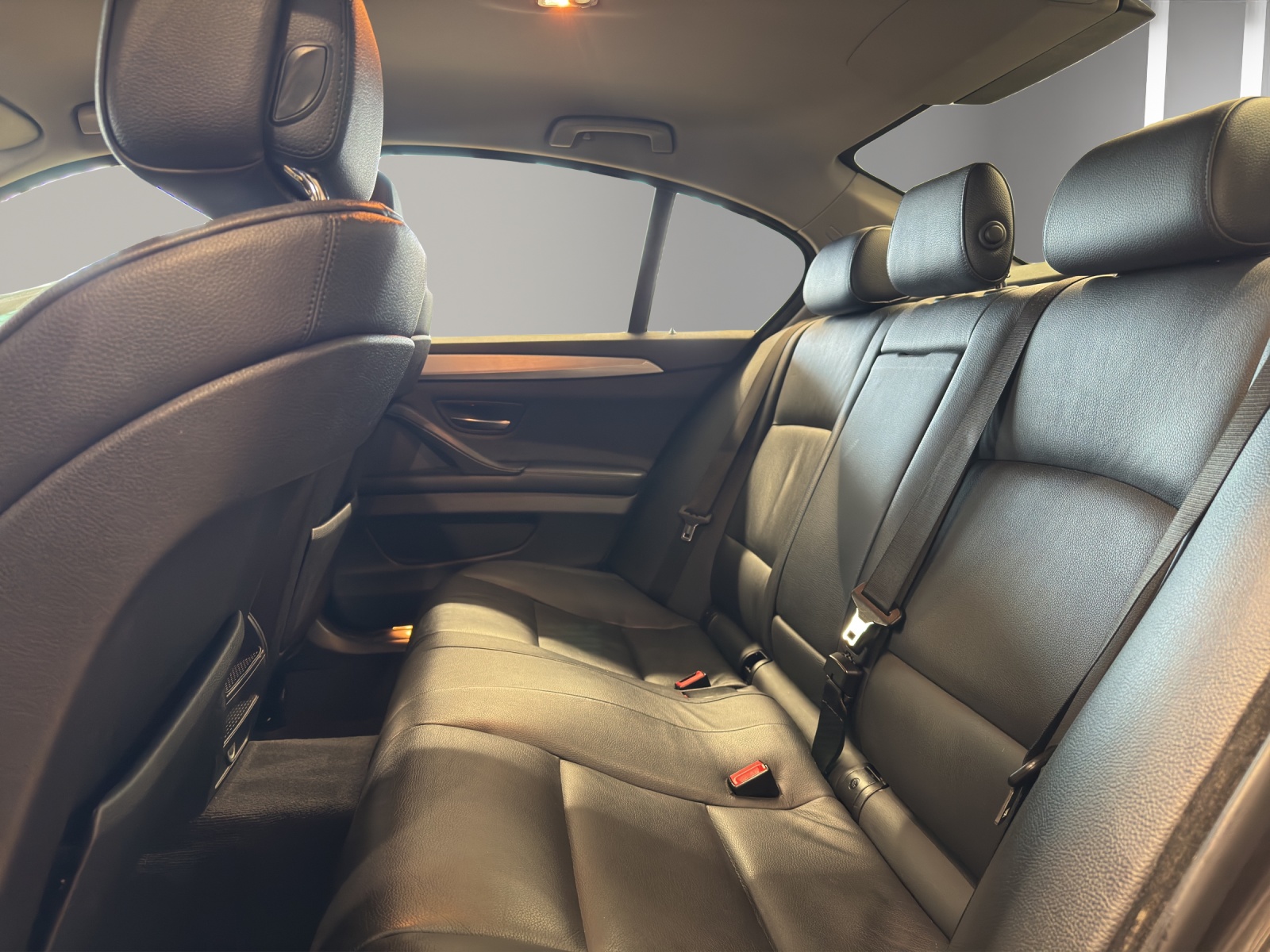 BMW 525d xDrive Steptronic-image-10