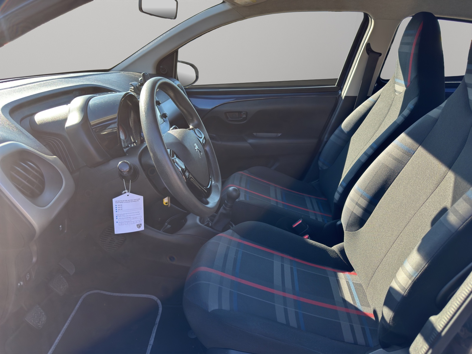 PEUGEOT 108 e-1.0 VTi Stop&Start Active-image-8