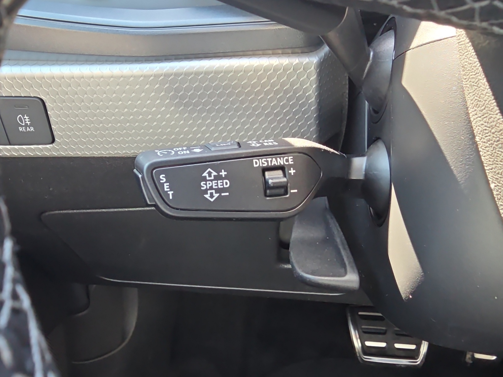 AUDI A1 Sportback 35 TFSI S Line S-tronic-image-13
