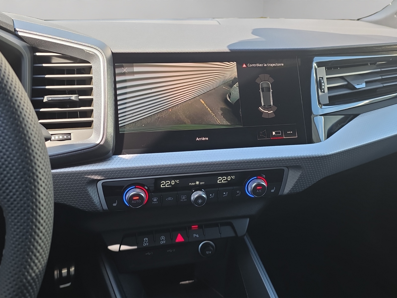 AUDI A1 Sportback 35 TFSI S Line S-tronic-image-11
