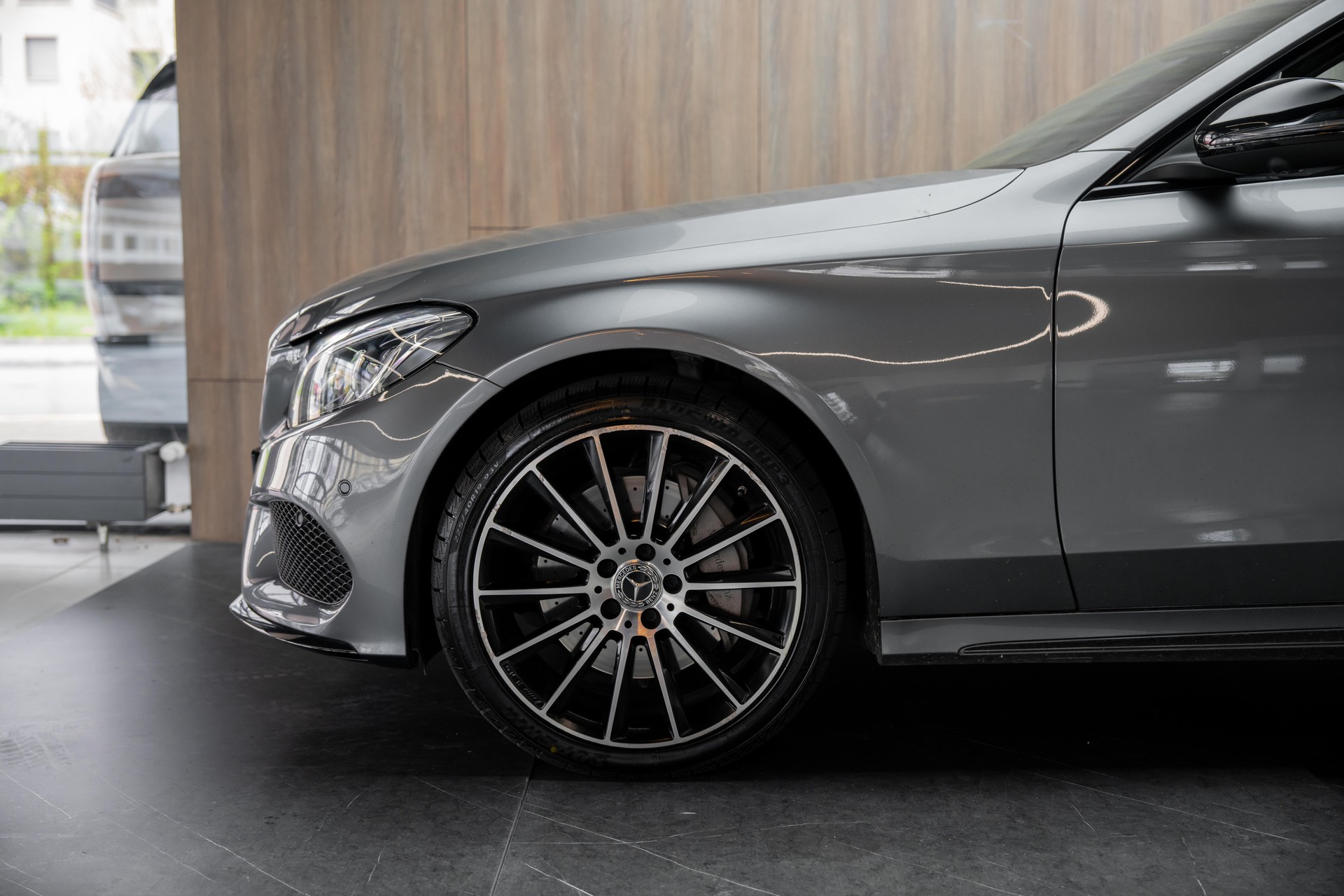 MERCEDES-BENZ C 250 d Swiss Star AMG Line 4Matic 9G-Tronic-image-30