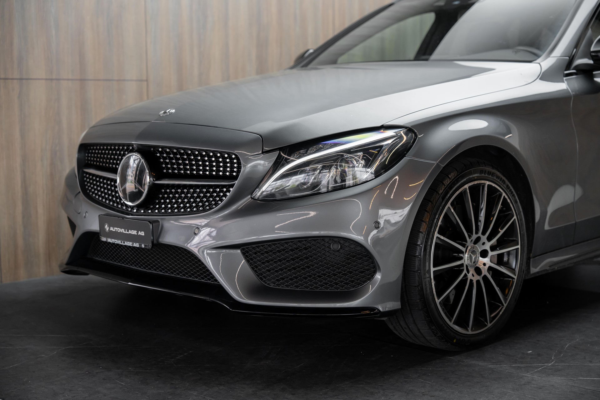 MERCEDES-BENZ C 250 d Swiss Star AMG Line 4Matic 9G-Tronic-image-24