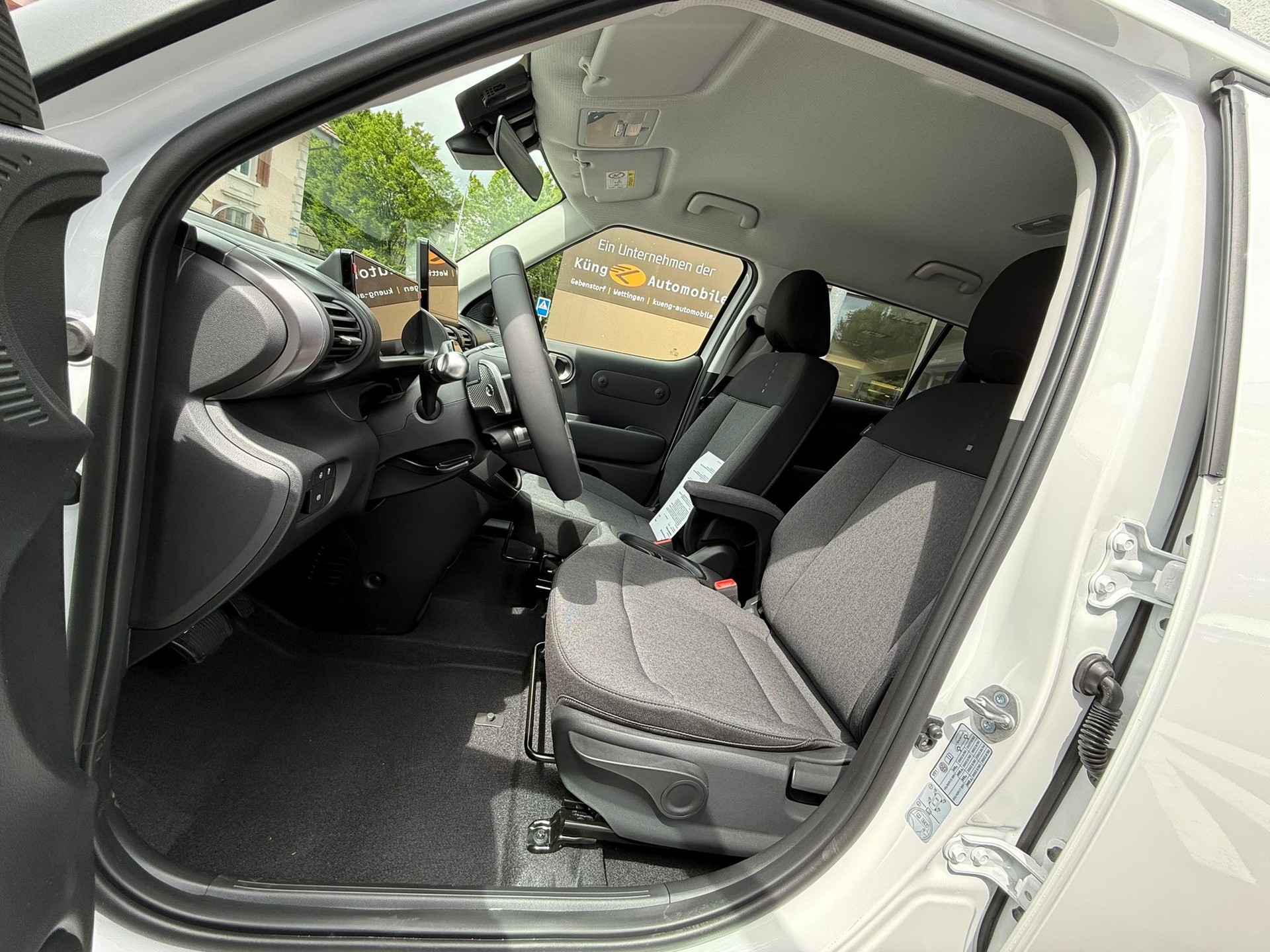 HYUNDAI Inster 49kWh Vertex-image-9