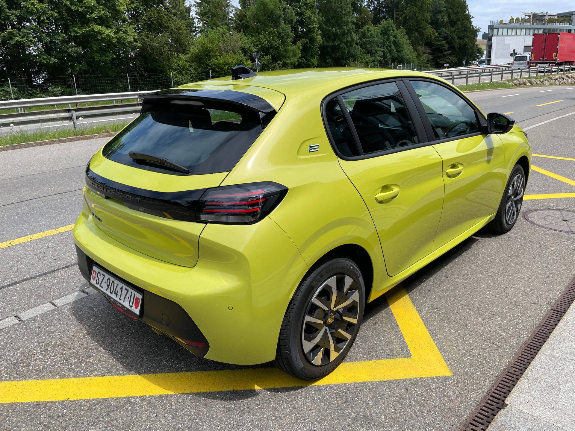 PEUGEOT E-208 Active Eleketromotor156 - Batterie 54kWh-image-4