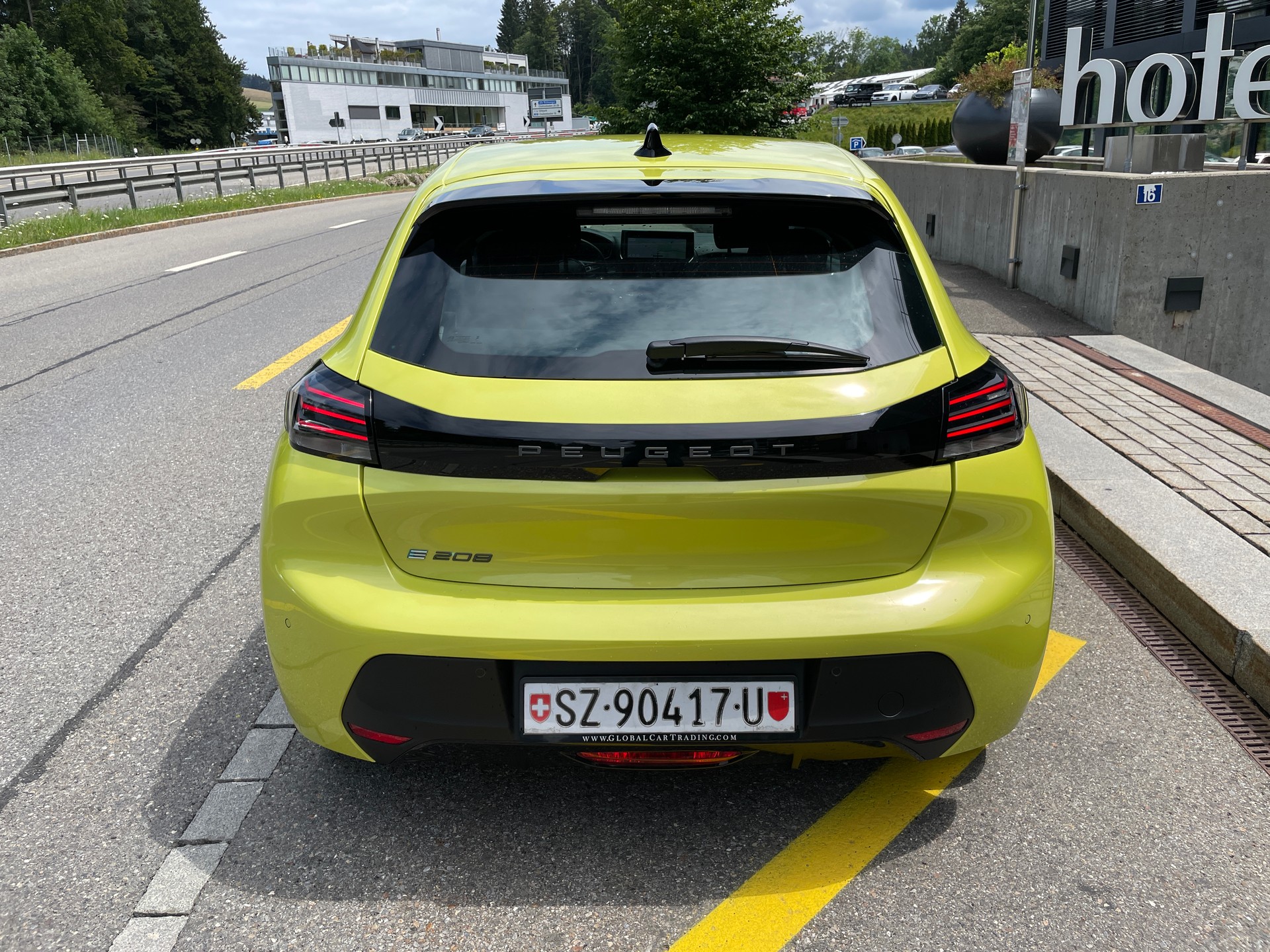 PEUGEOT E-208 Active Eleketromotor156 - Batterie 54kWh-image-5