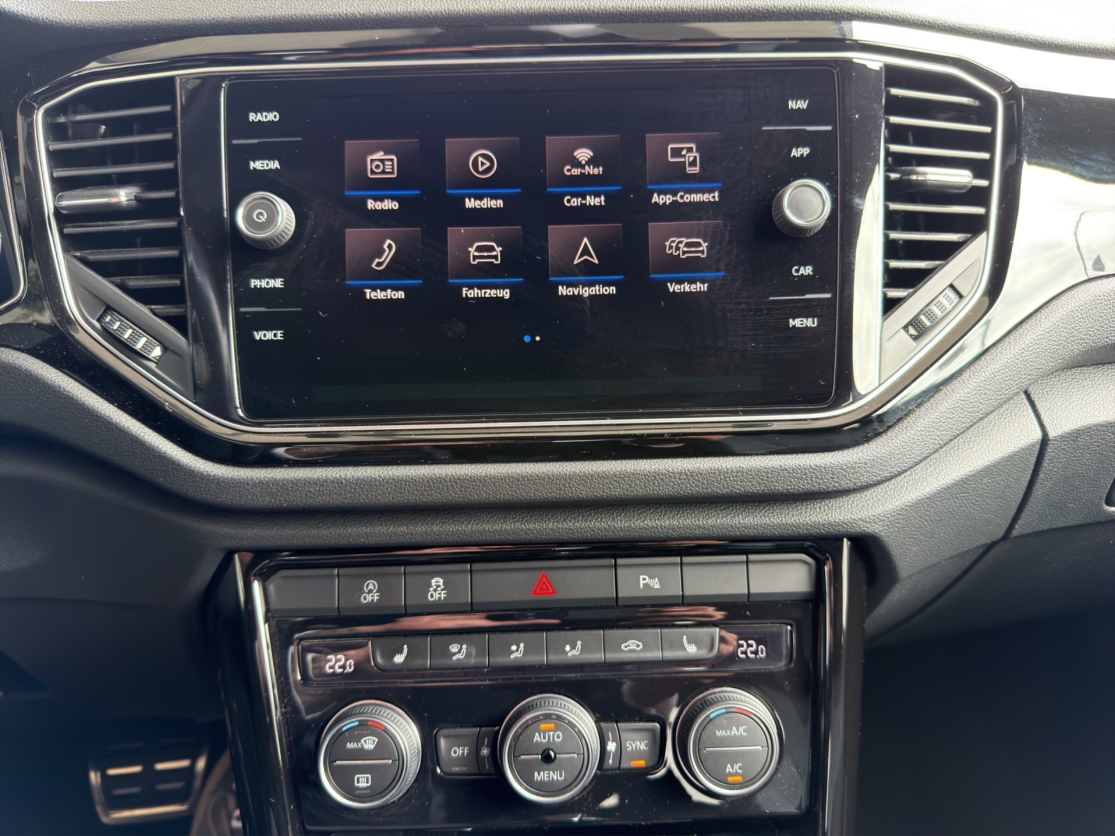 VW T-Roc 2.0 TSI R DSG 4Motion-image-8
