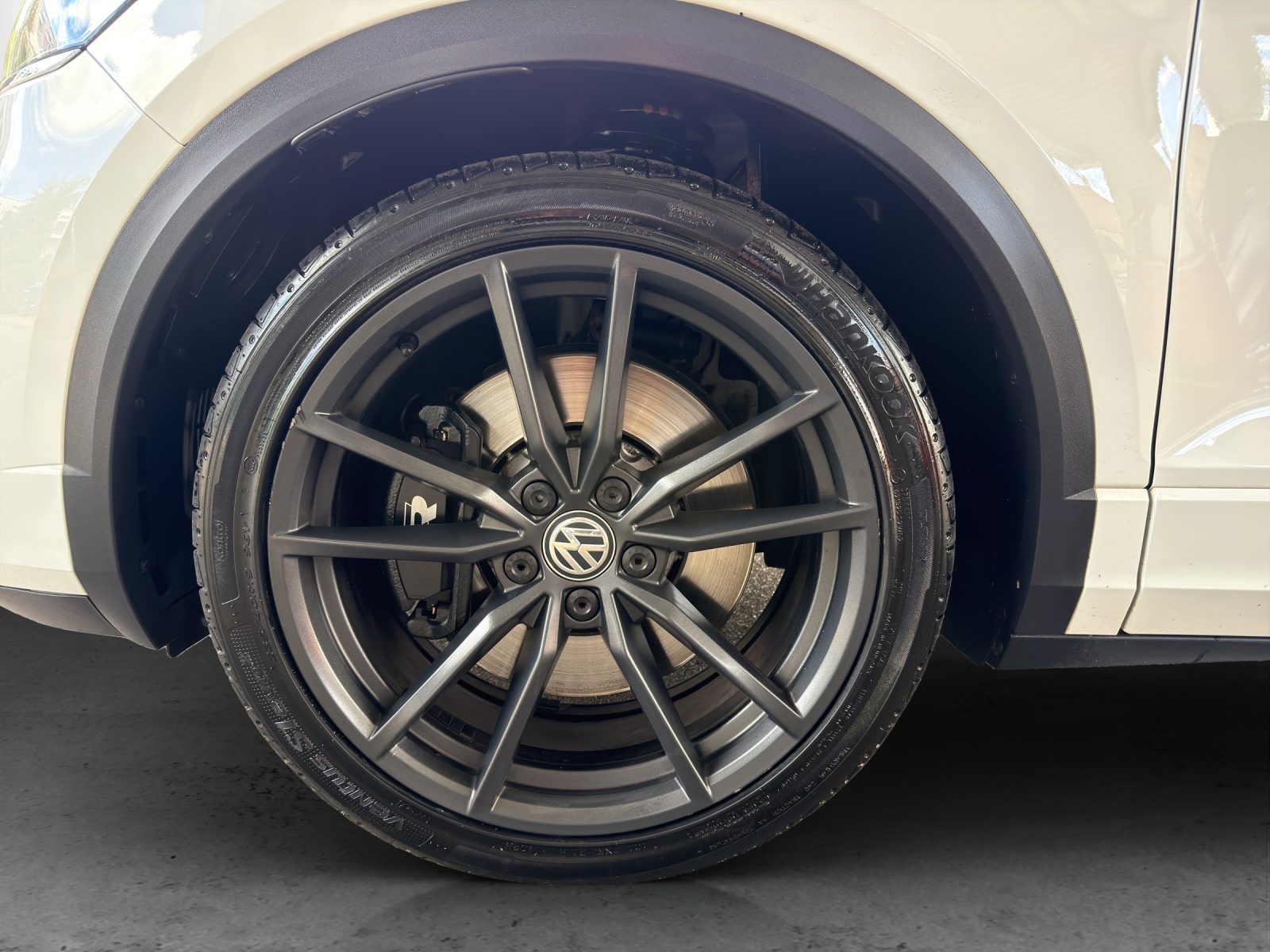 VW T-Roc 2.0 TSI R DSG 4Motion-image-14