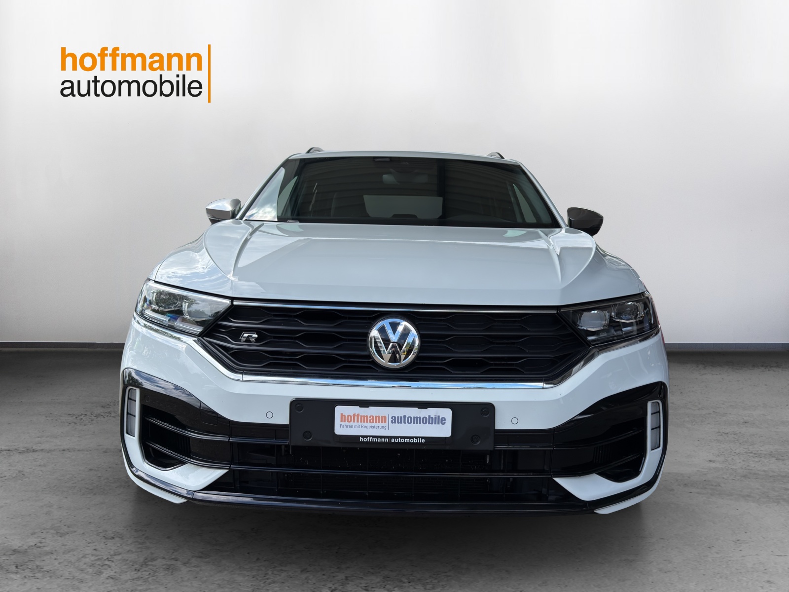 VW T-Roc 2.0 TSI R DSG 4Motion-image-1