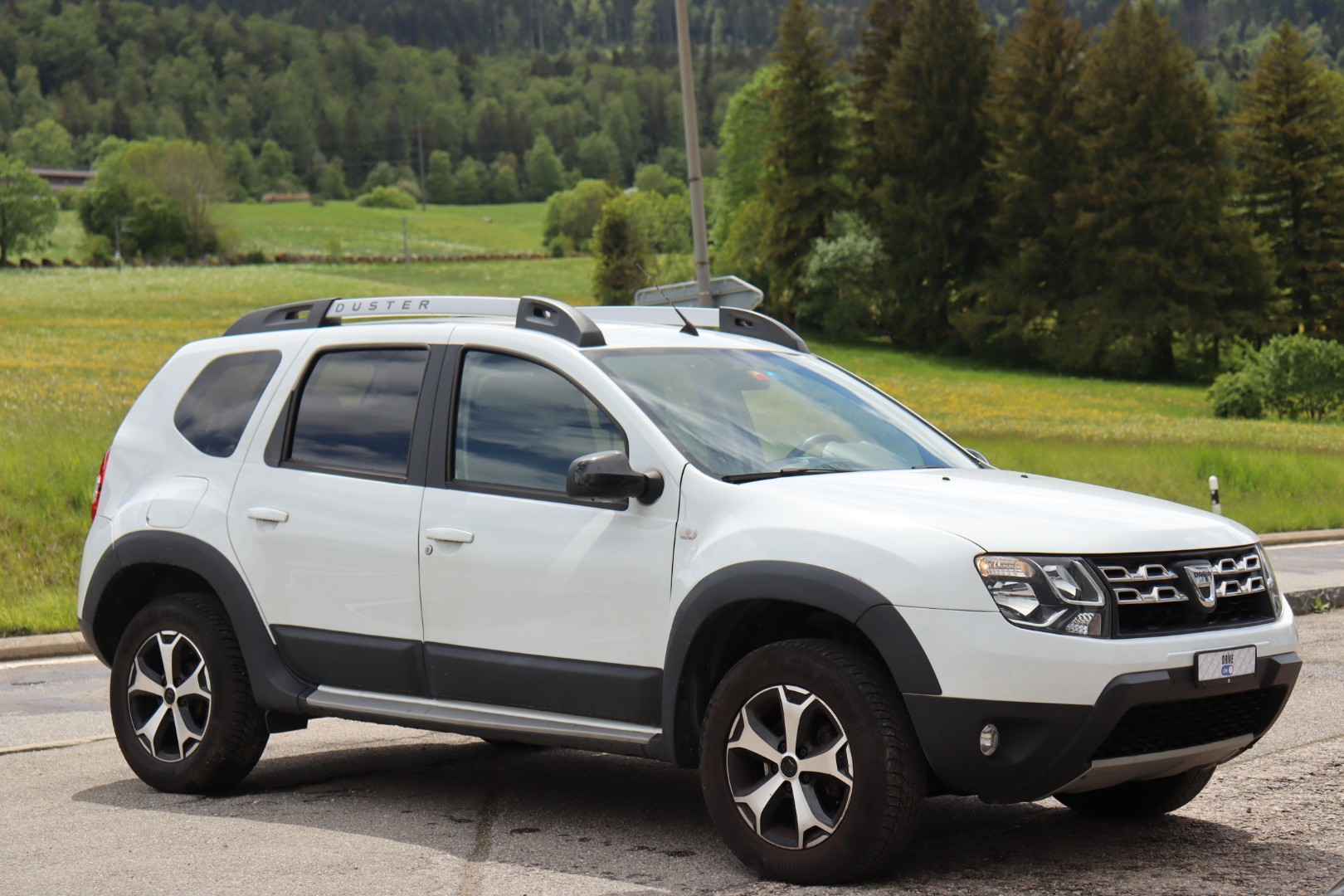 DACIA Duster 1.5 dCi Unlimited 4x2 EDC • Expertisée du jour • Service à jour • Véhicule CH • Caméra de recul-image-3
