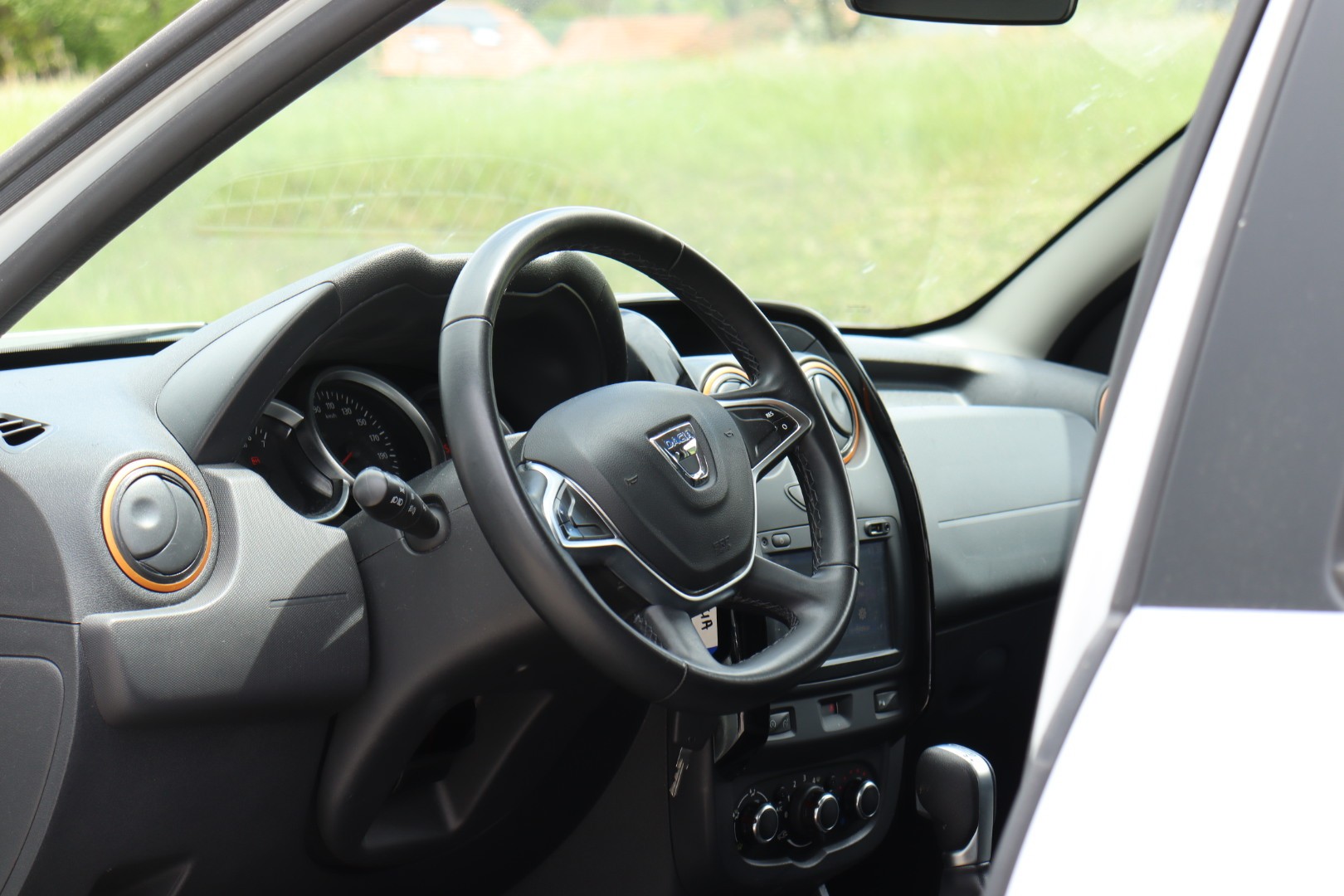 DACIA Duster 1.5 dCi Unlimited 4x2 EDC • Expertisée du jour • Service à jour • Véhicule CH • Caméra de recul-image-1