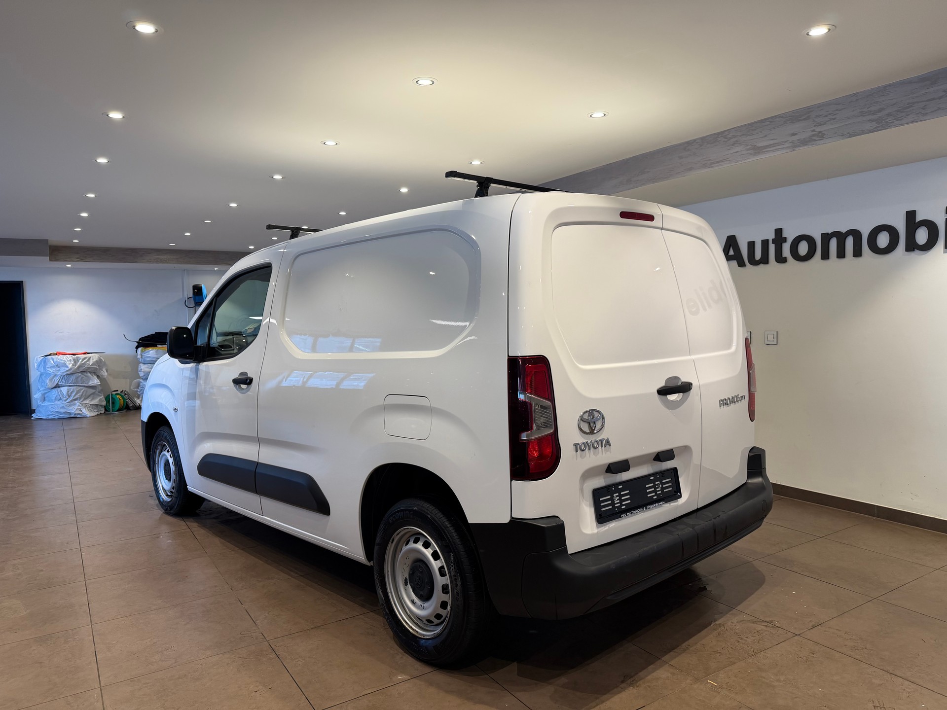 TOYOTA PROACE CITY Van L1 1.2 Profi-showroom-element-2