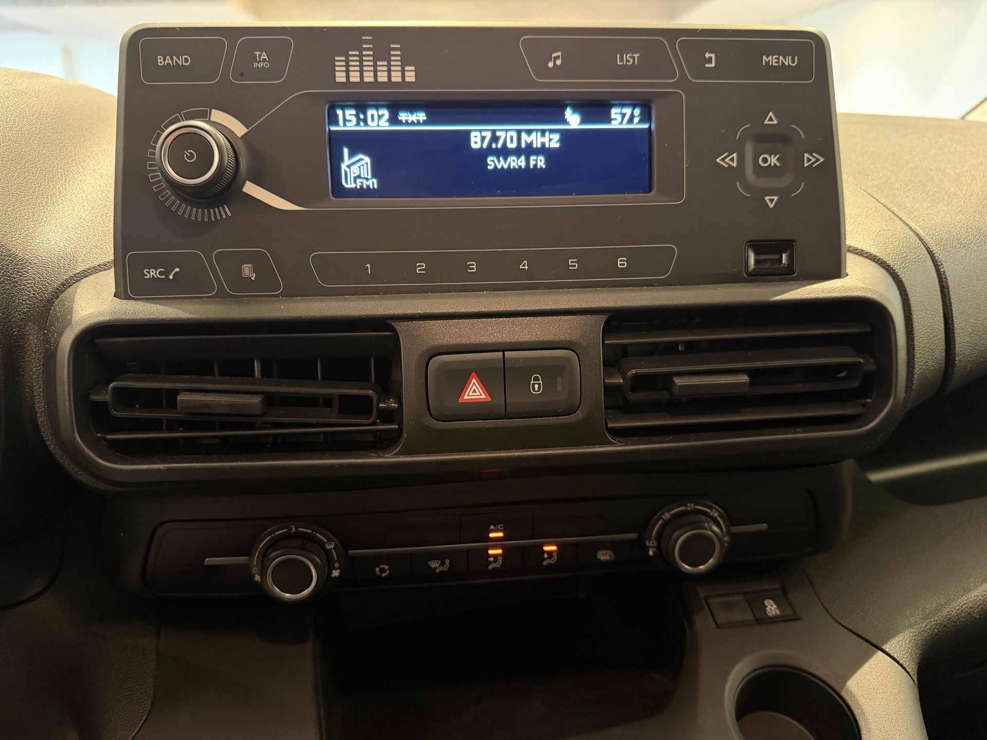 TOYOTA PROACE CITY Van L1 1.2 Profi-image-10