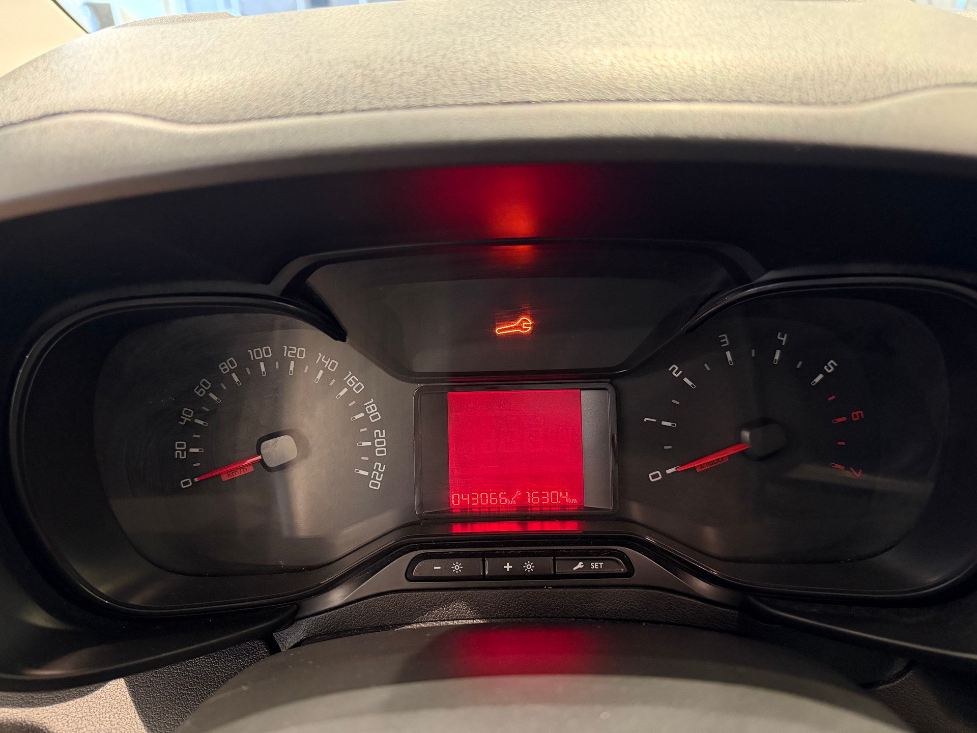 TOYOTA PROACE CITY Van L1 1.2 Profi-image-9