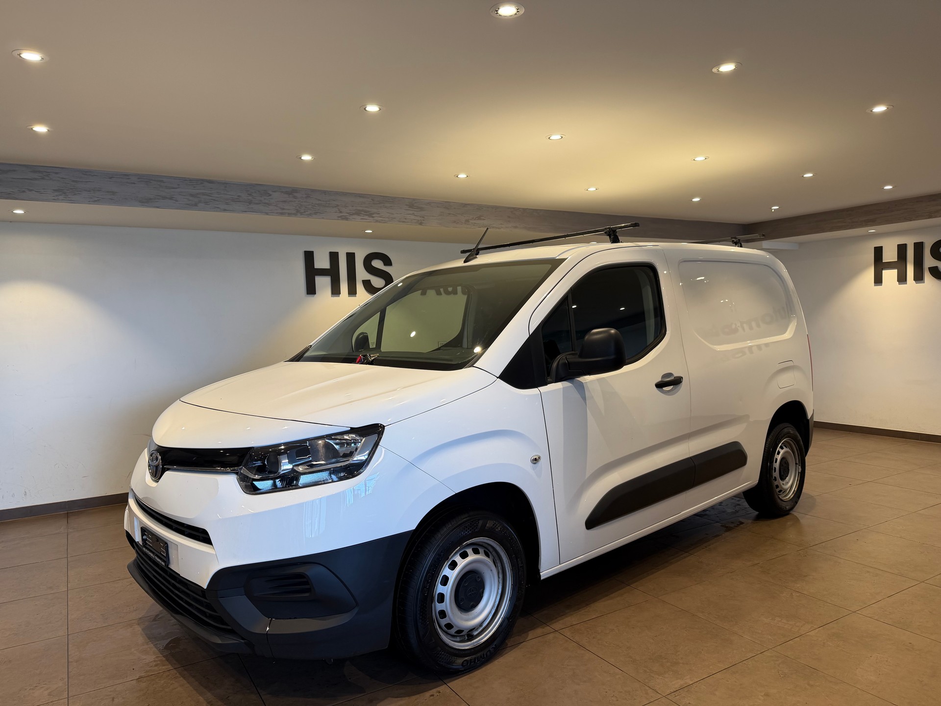 TOYOTA PROACE CITY Van L1 1.2 Profi-showroom-element-1
