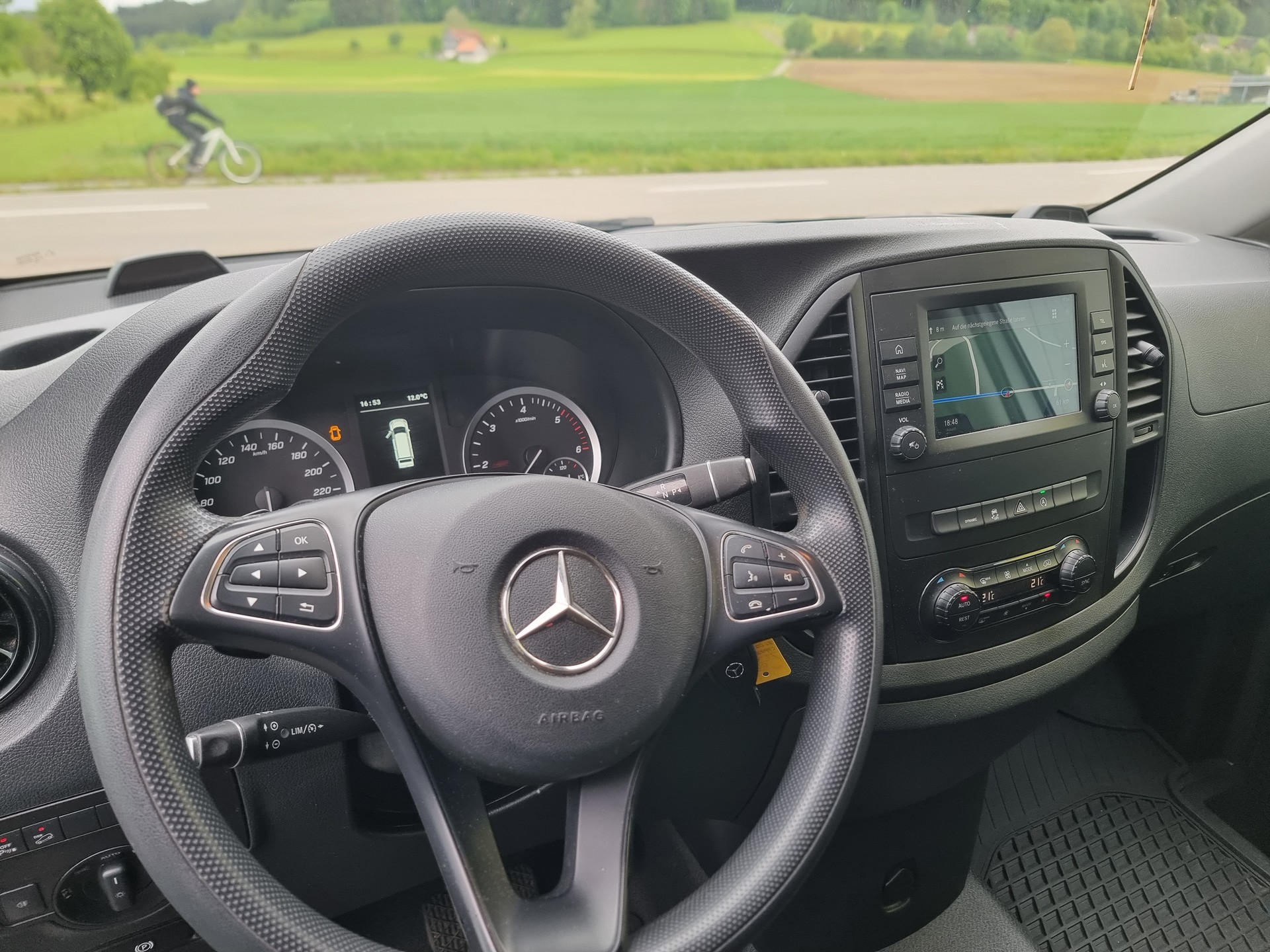 MERCEDES-BENZ Vito 116 CDI Lang 9G-Tronic 4M Base-image-5