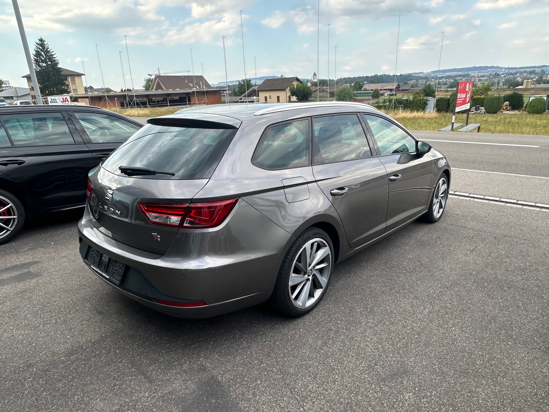 SEAT Leon ST 1.4 TSI FR Viva-image-4