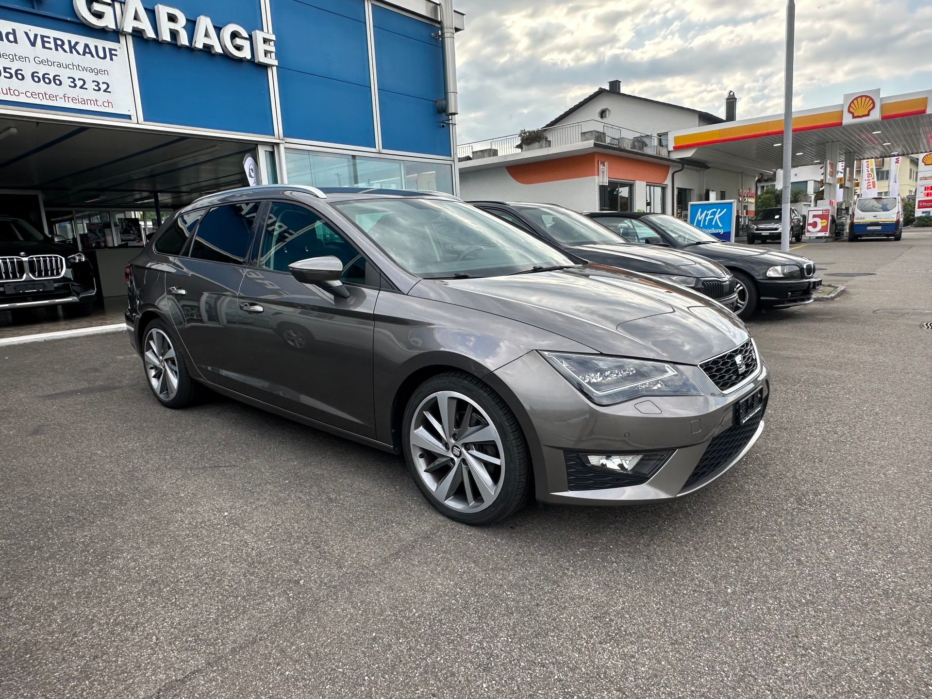 SEAT Leon ST 1.4 TSI FR Viva-image-5