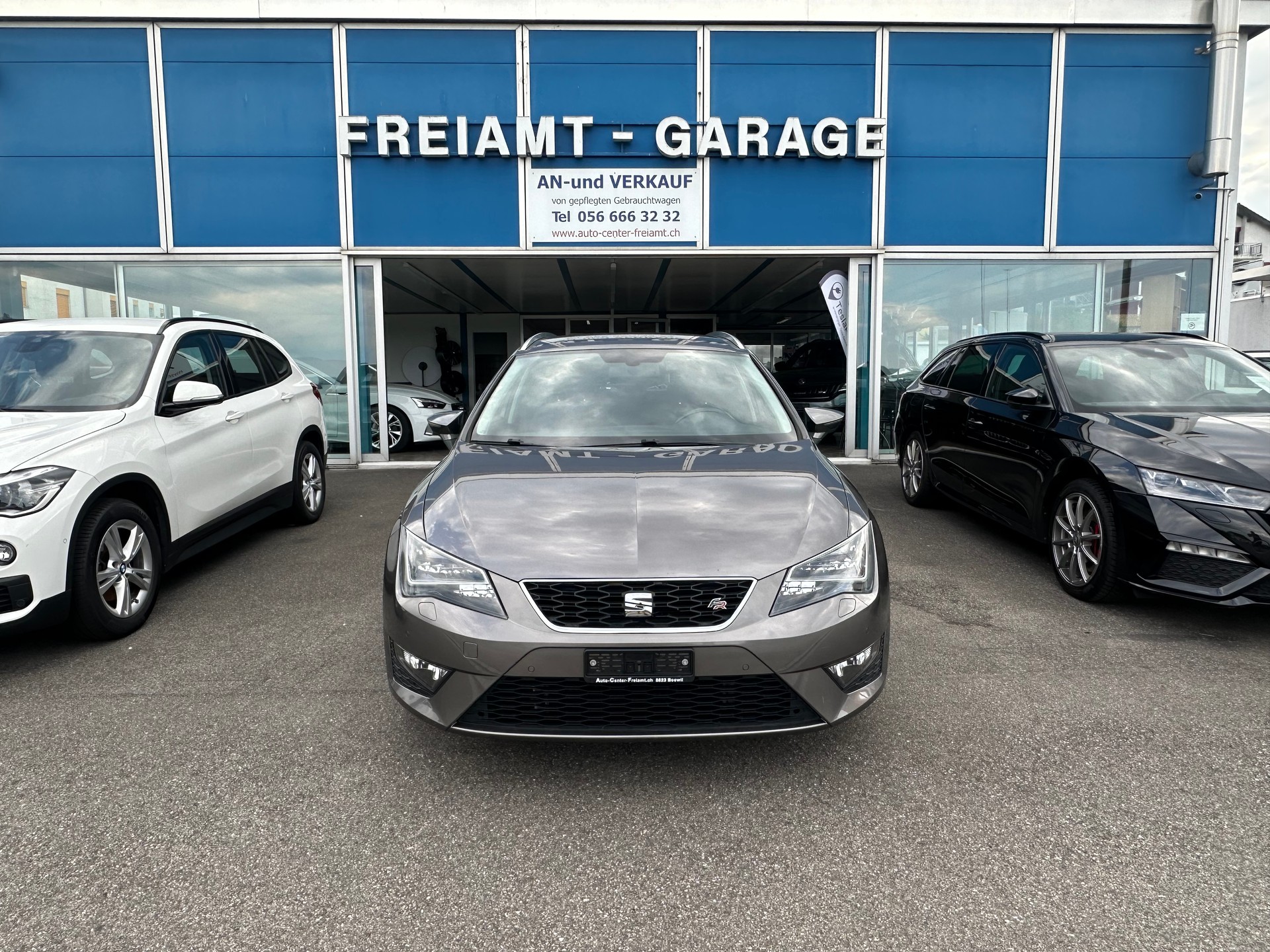 SEAT Leon ST 1.4 TSI FR Viva-image-0