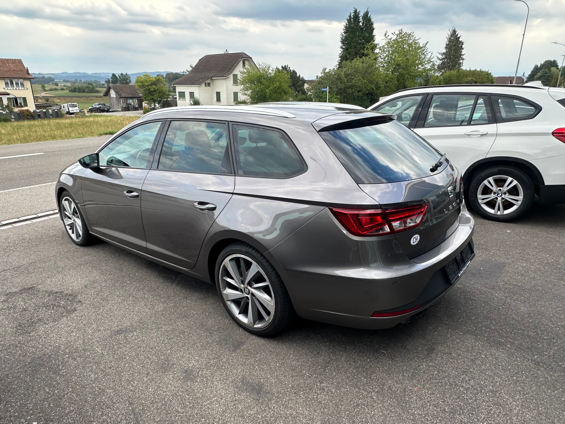 SEAT Leon ST 1.4 TSI FR Viva-image-2