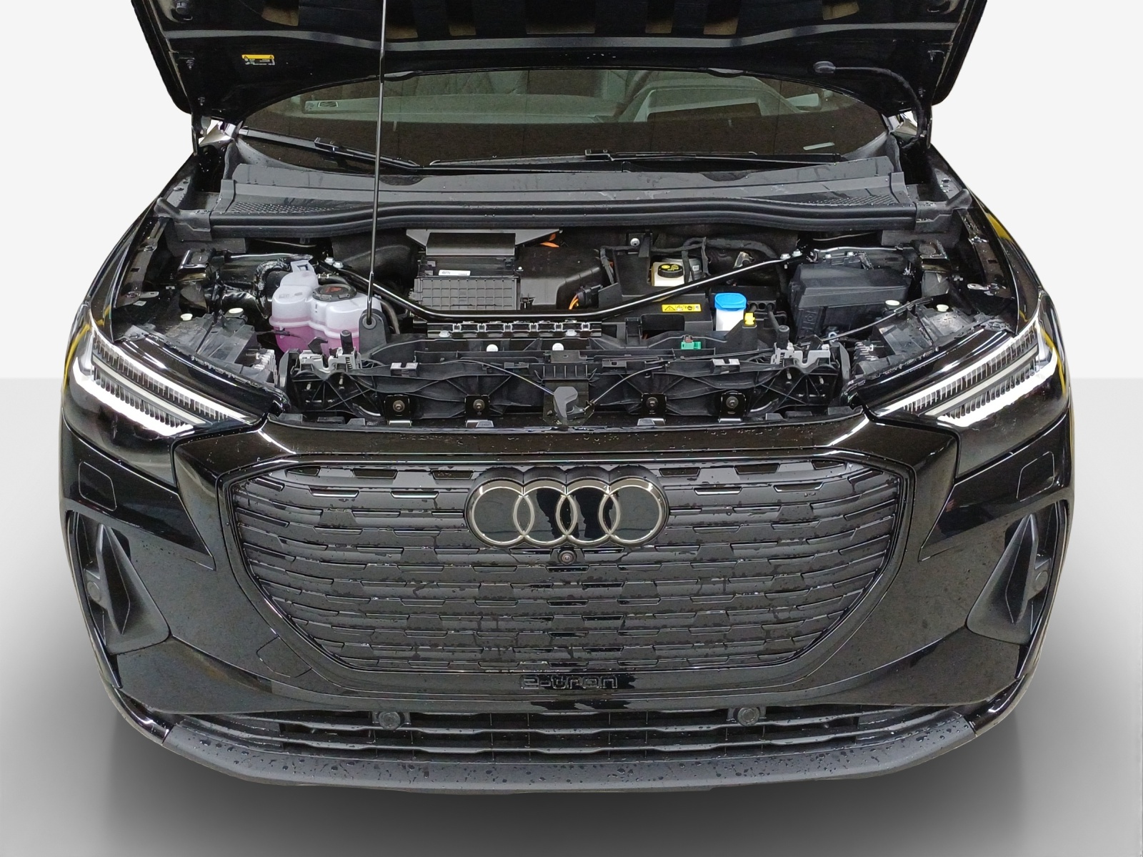 AUDI Q4 e-tron 45 quattro-image-14