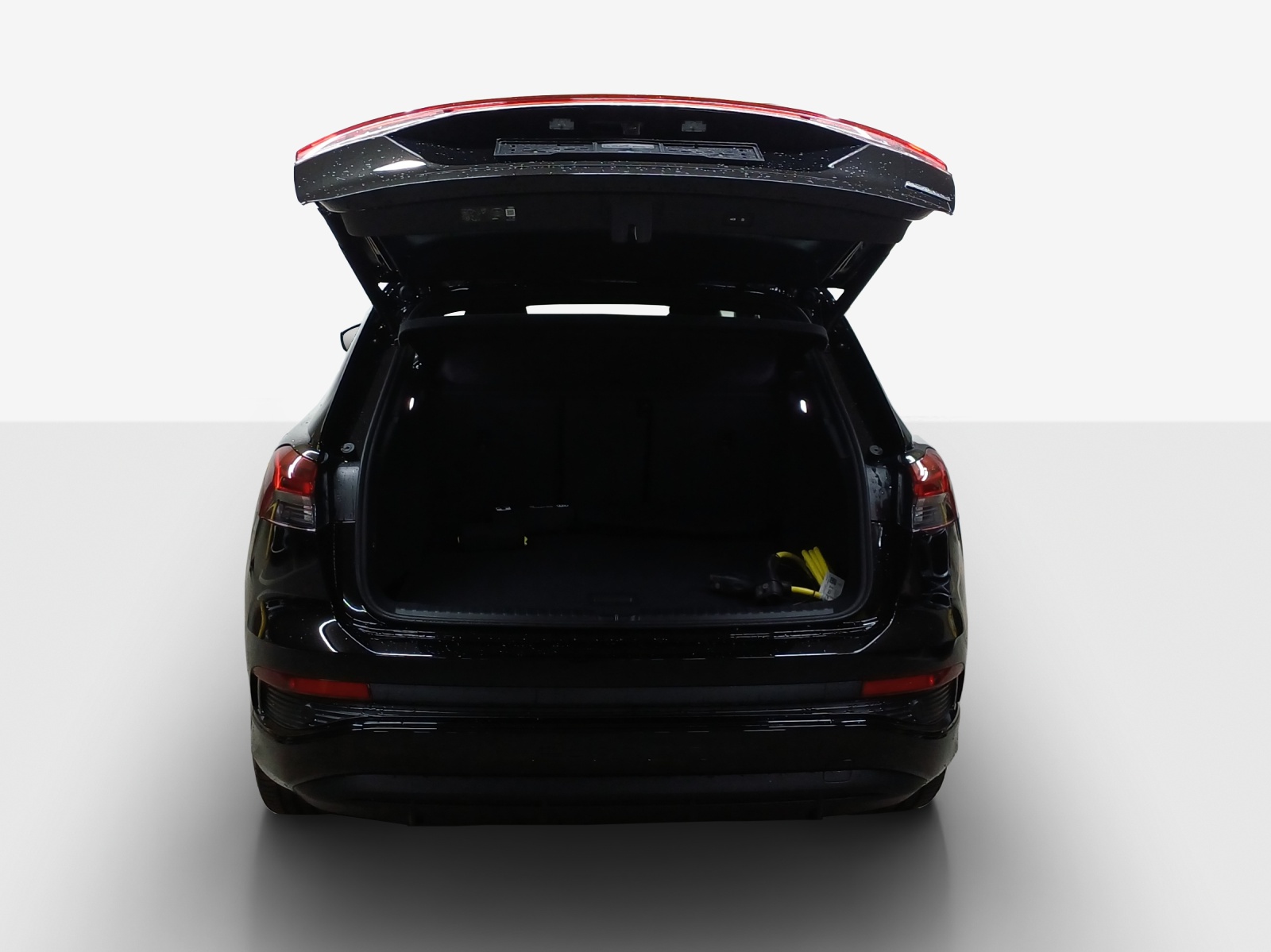 AUDI Q4 e-tron 45 quattro-image-12