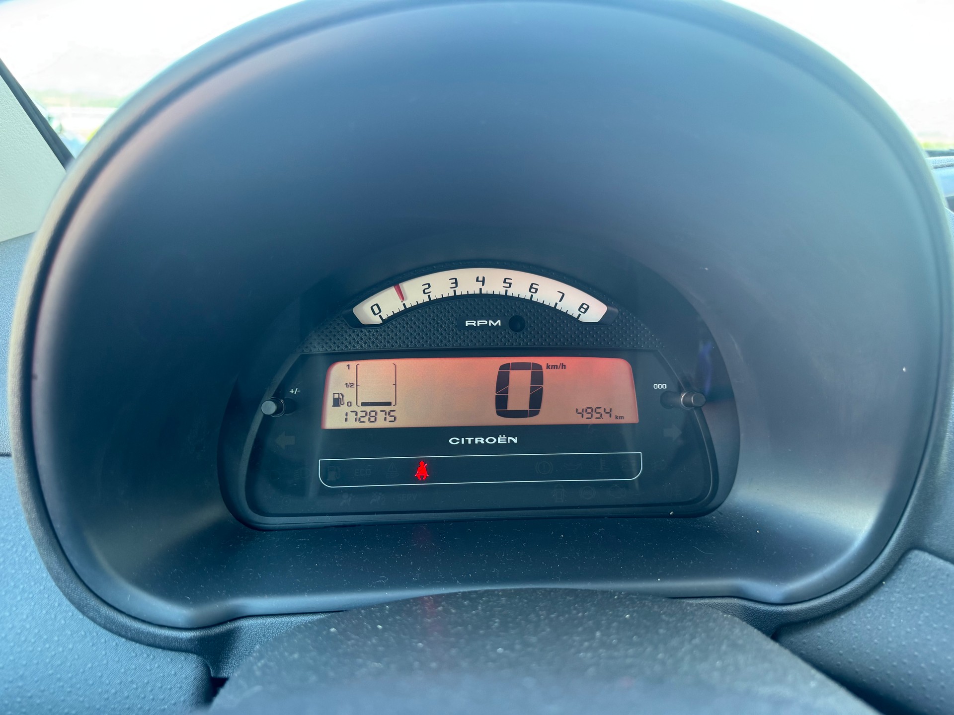 CITROEN C2 1.4i Exclusive-image-9
