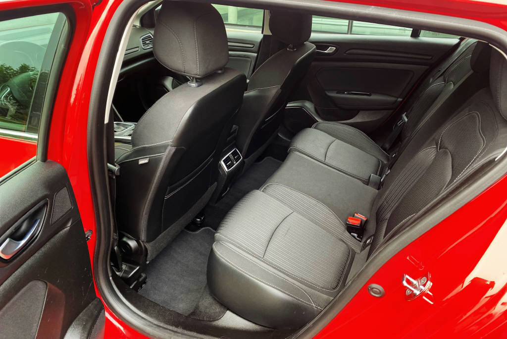 RENAULT Mégane Grandtour 1.5 Blue dCi Business EDC-image-9