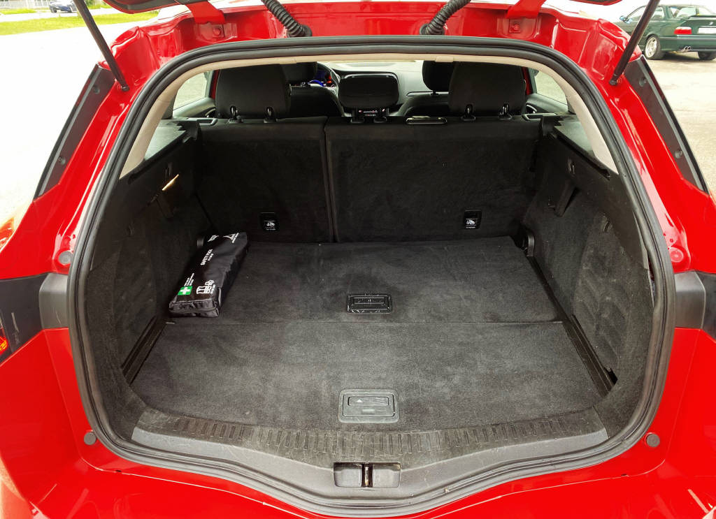 RENAULT Mégane Grandtour 1.5 Blue dCi Business EDC-image-11