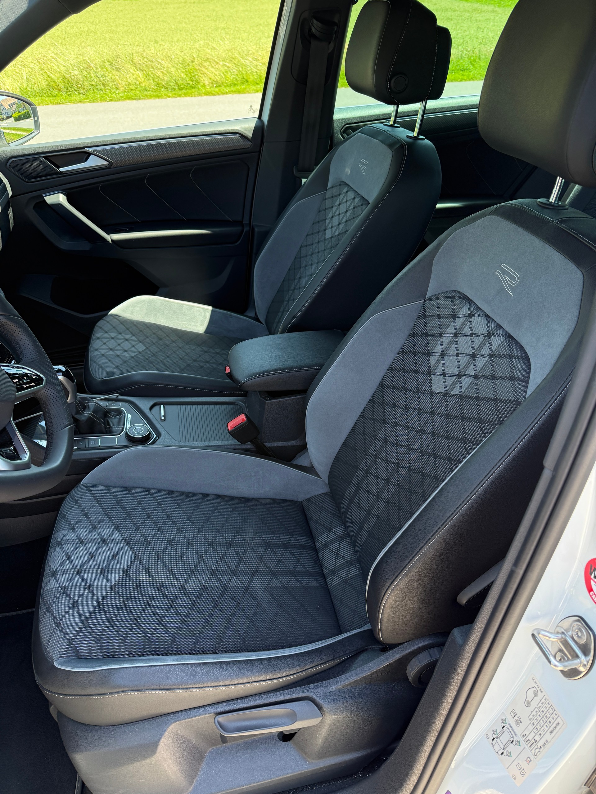 VW 2.0 TSI R-Line DSG-image-5