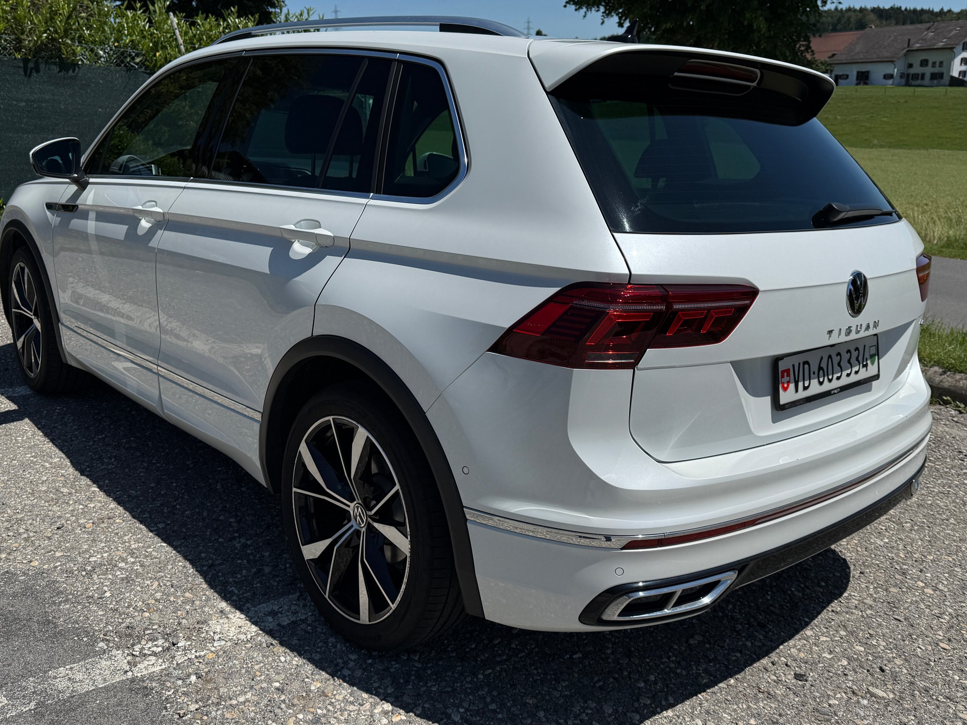 VW 2.0 TSI R-Line DSG-image-2