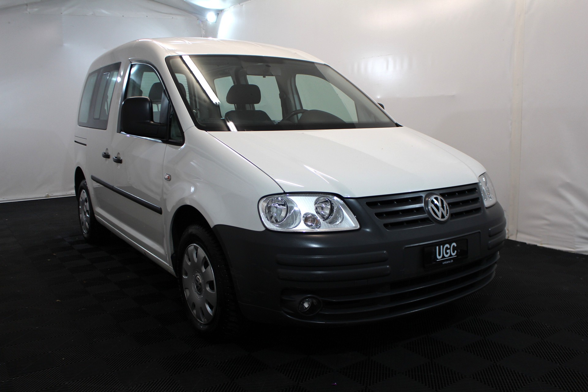VW Caddy Life 1.9 TDI DSG-image-0