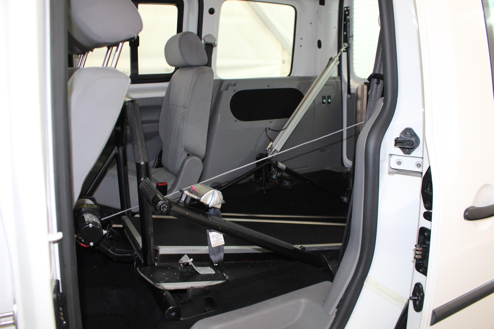 VW Caddy Life 1.9 TDI DSG-image-7