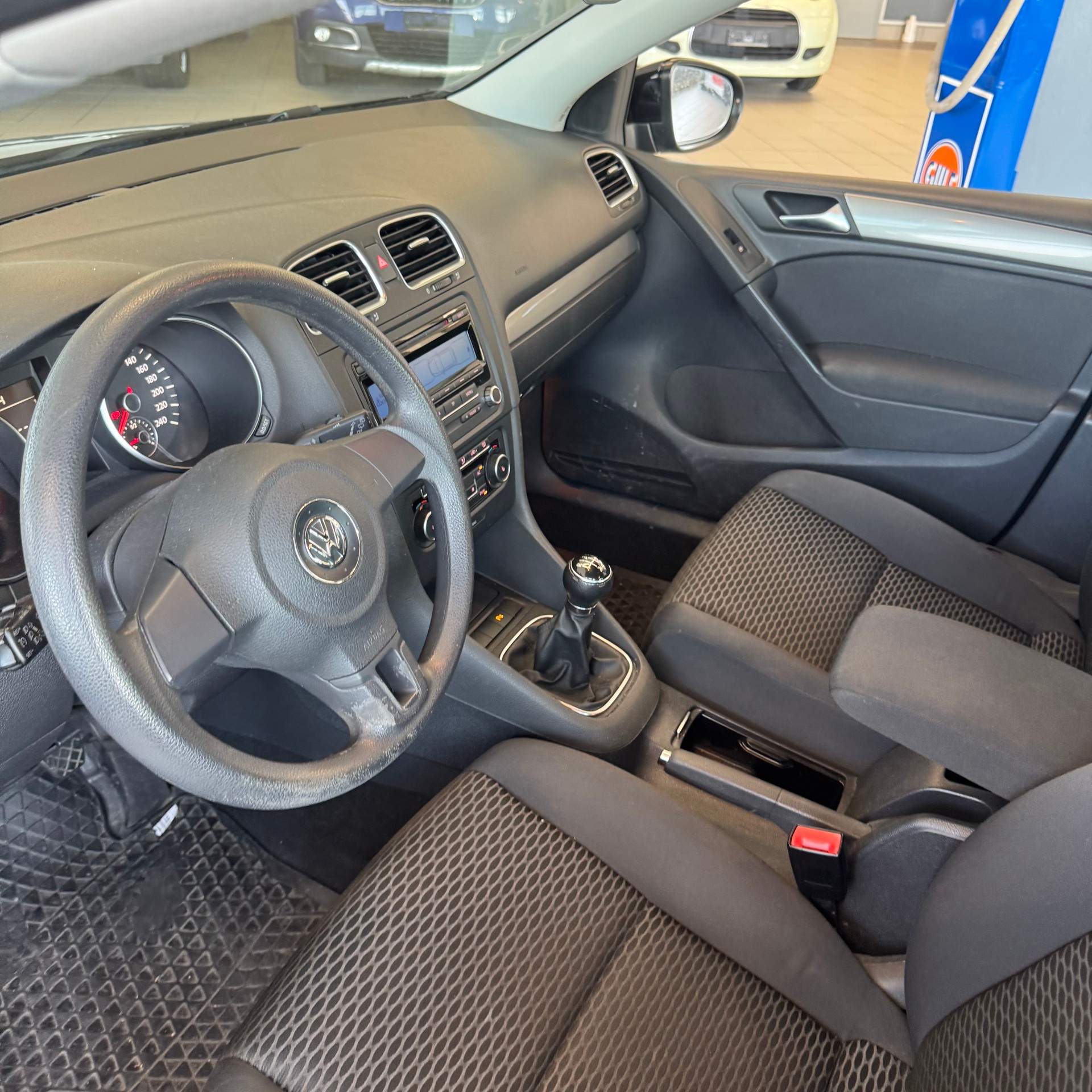 VW GOLF-image-8