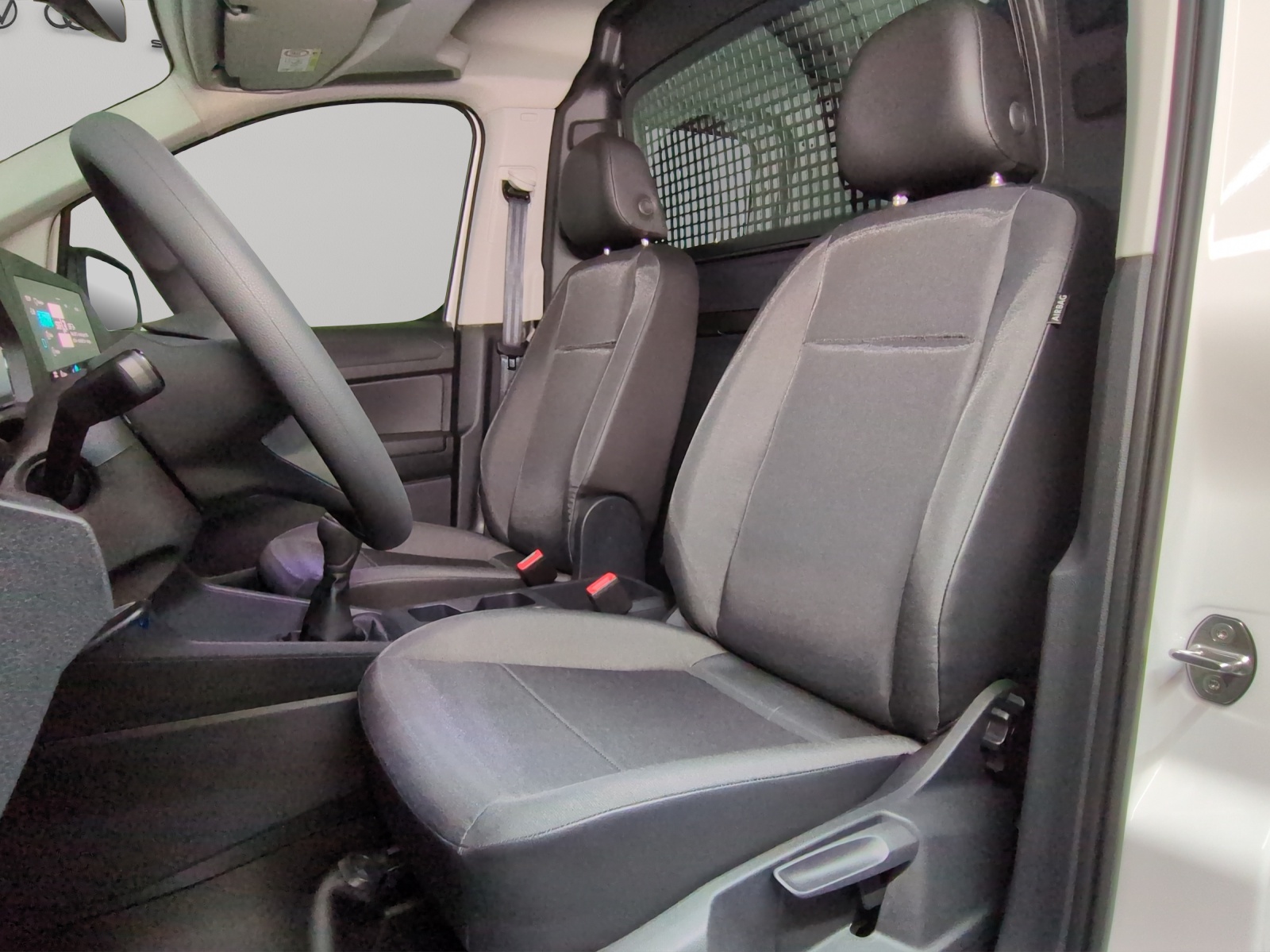 VW Caddy Cargo 1.5 TSI-image-5