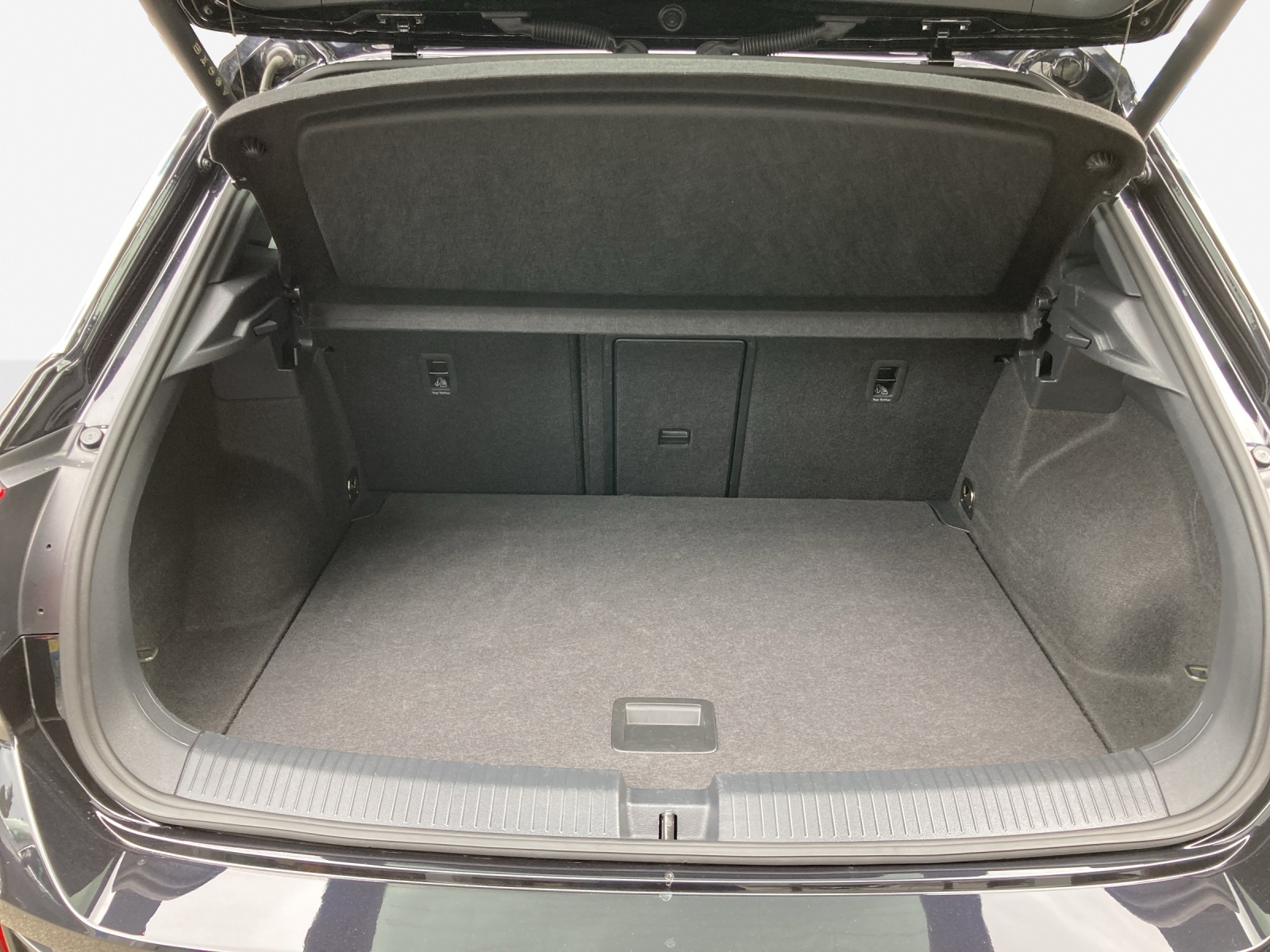 VW T-Roc 2.0 TSI R-Line DSG 4Motion-image-12