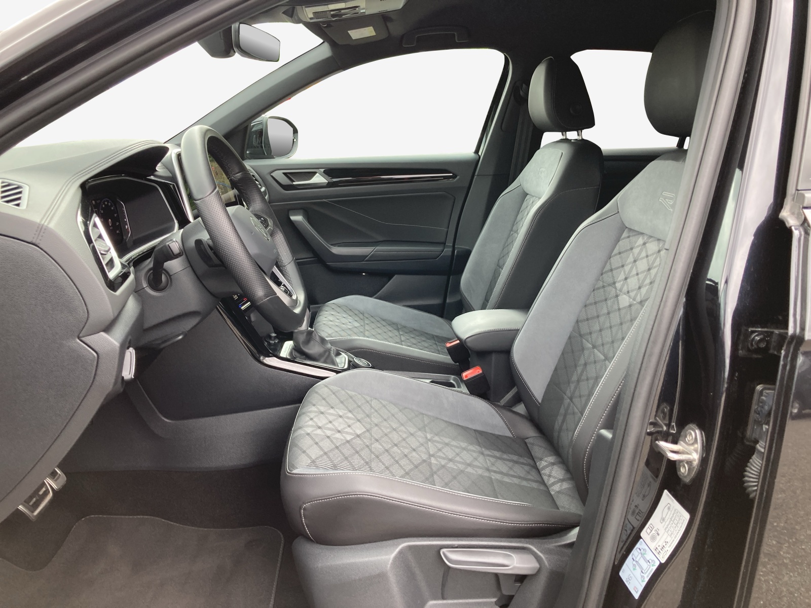 VW T-Roc 2.0 TSI R-Line DSG 4Motion-image-7