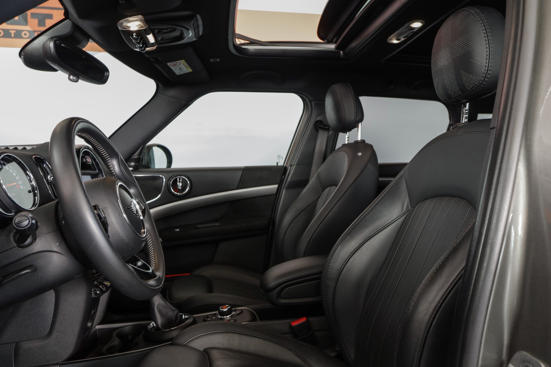 MINI Countryman Cooper SE Trafalgar ALL4 PHEV Steptronic-image-10