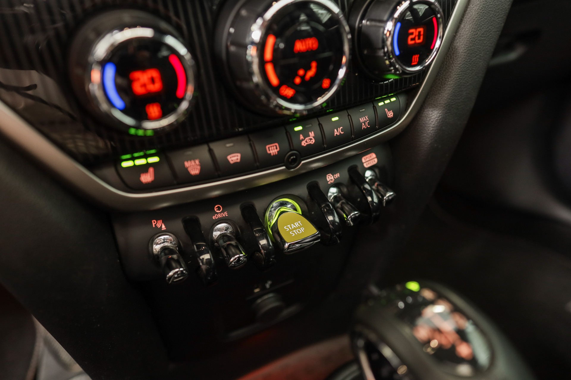 MINI Countryman Cooper SE Trafalgar ALL4 PHEV Steptronic-image-19
