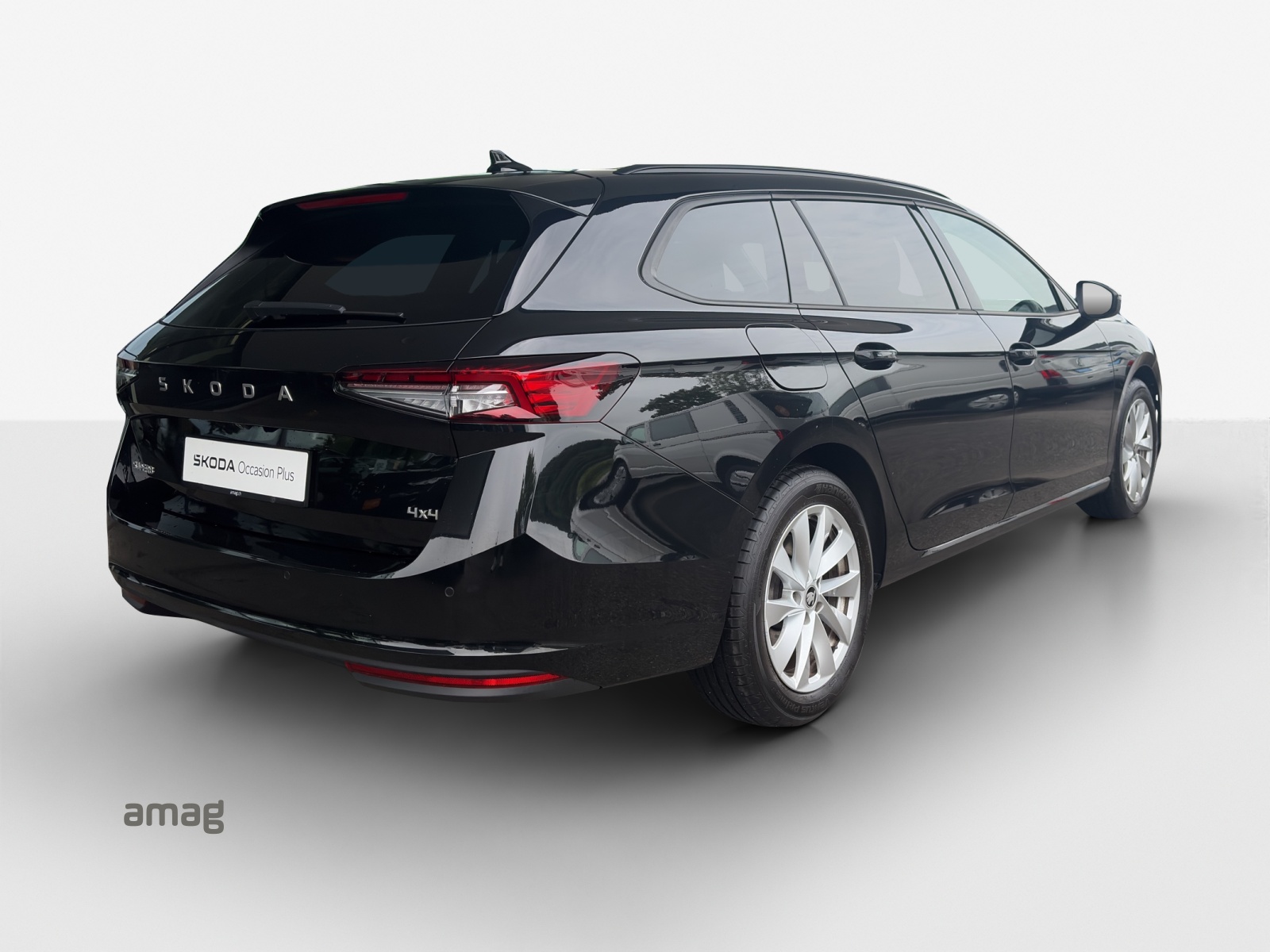 SKODA Superb Combi 2.0 TDi Selection 4x4 DSG-image-4