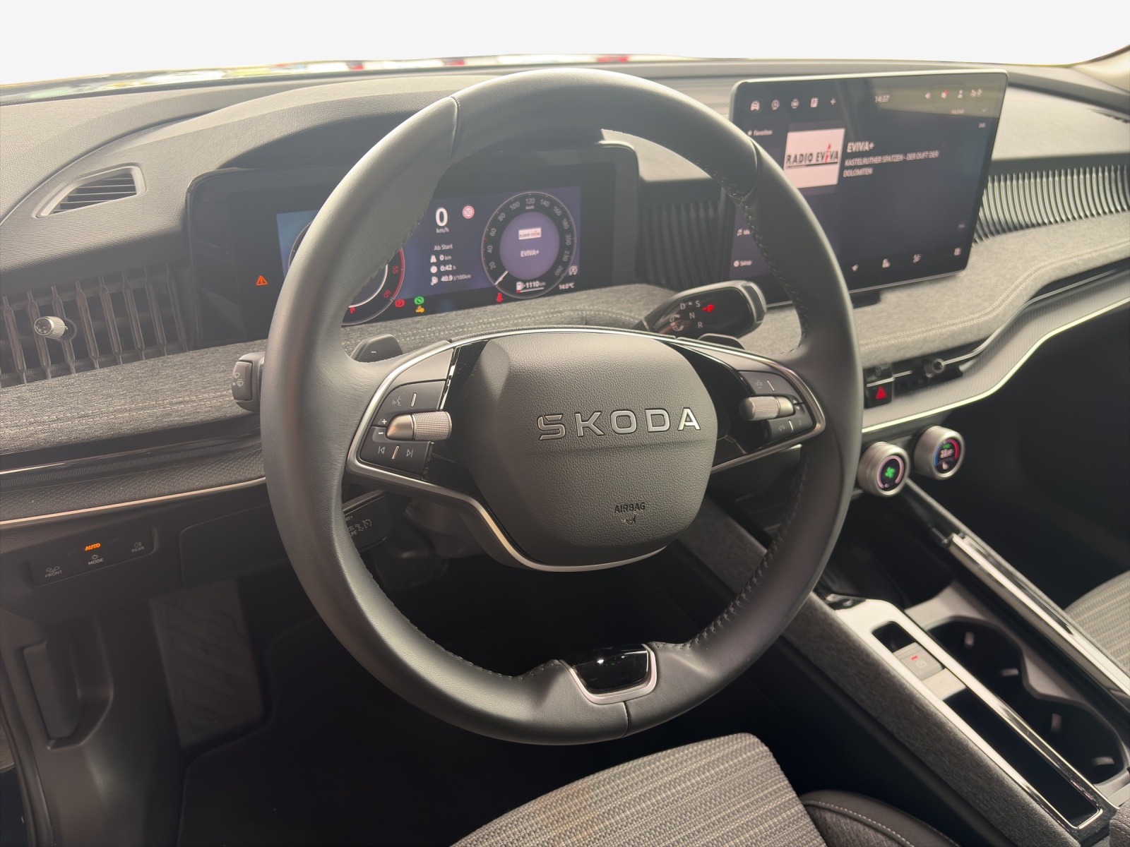 SKODA Superb Combi 2.0 TDi Selection 4x4 DSG-image-9