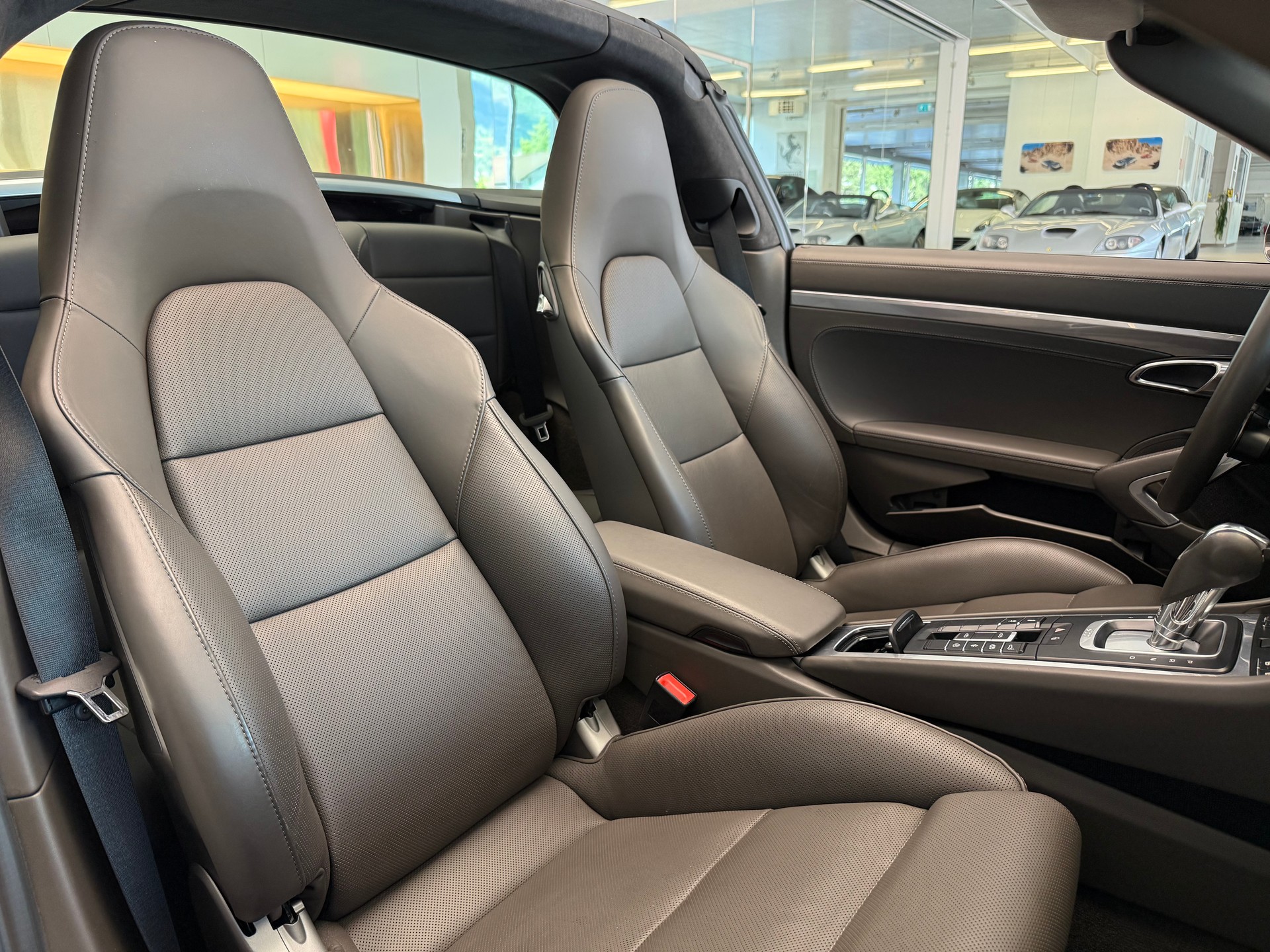 PORSCHE 911 Targa 4S PDK-image-14