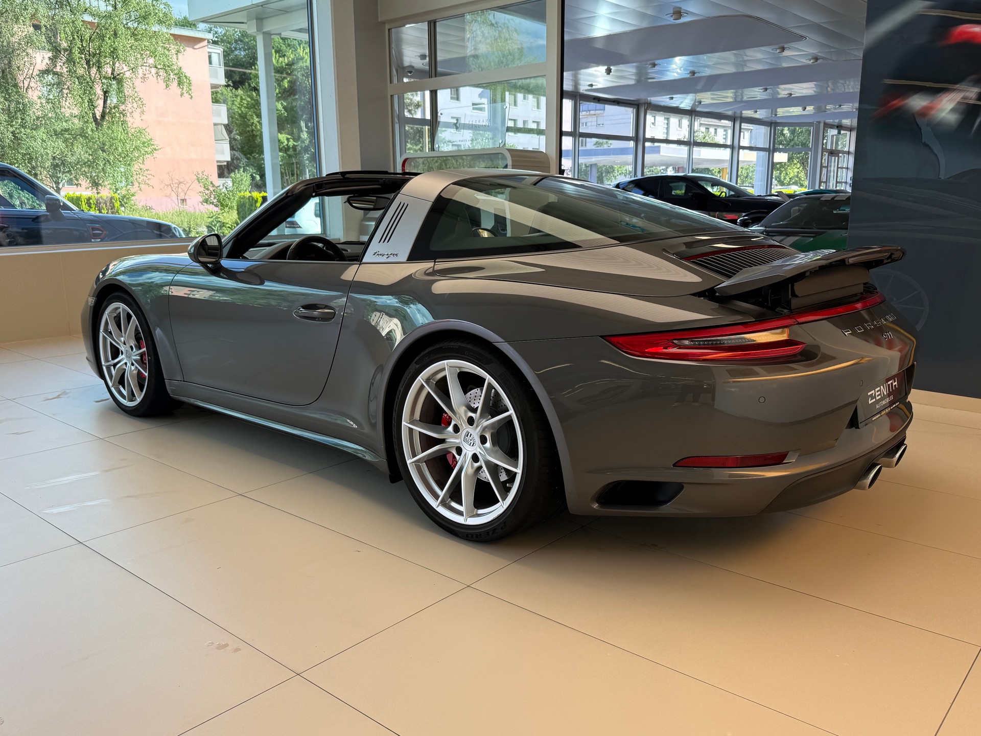 PORSCHE 911 Targa 4S PDK-image-7