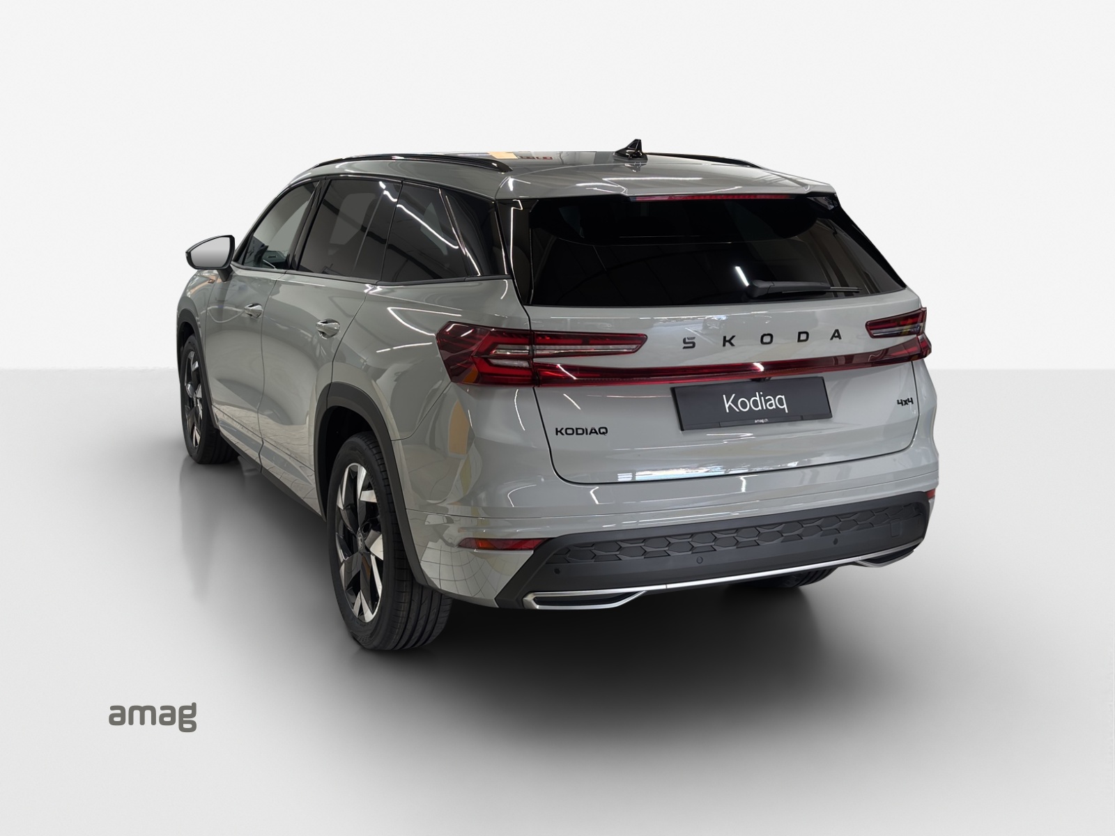 SKODA Kodiaq 2.0 TSI Sportline 4x4-image-2