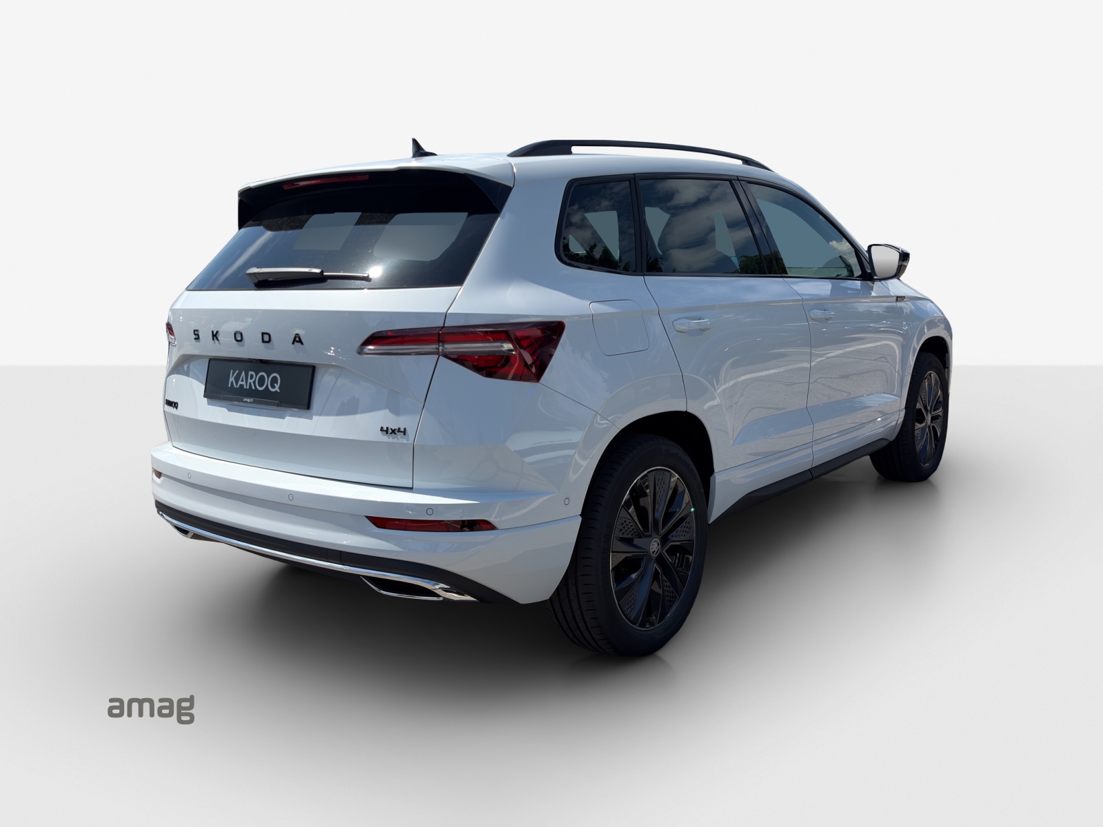 SKODA Karoq 2.0 TSI SportLine 4x4 DSG-image-4