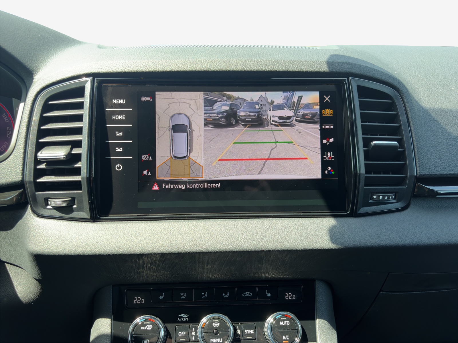 SKODA Karoq 2.0 TSI SportLine 4x4 DSG-image-15