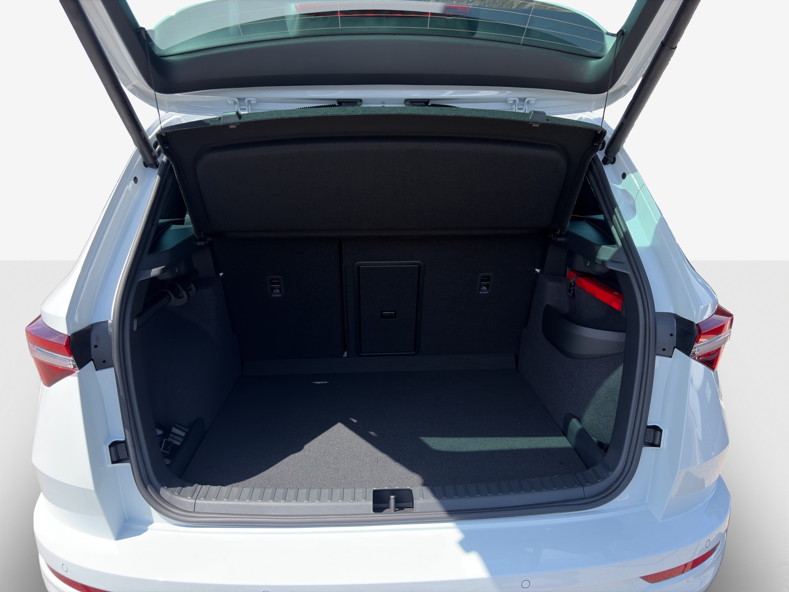 SKODA Karoq 2.0 TSI SportLine 4x4 DSG-image-12