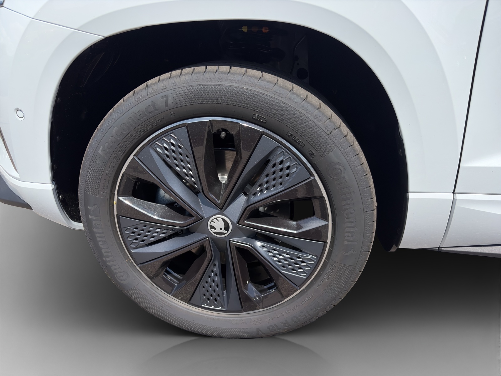 SKODA Karoq 2.0 TSI SportLine 4x4 DSG-image-13