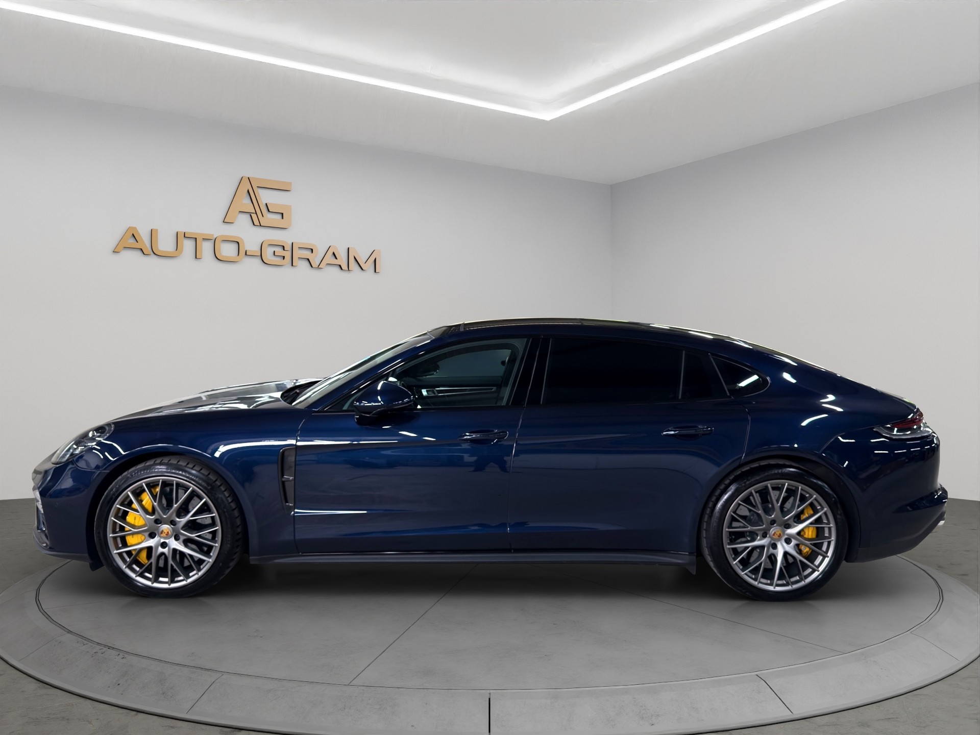 PORSCHE Panamera Turbo S Executive PDK-image-2