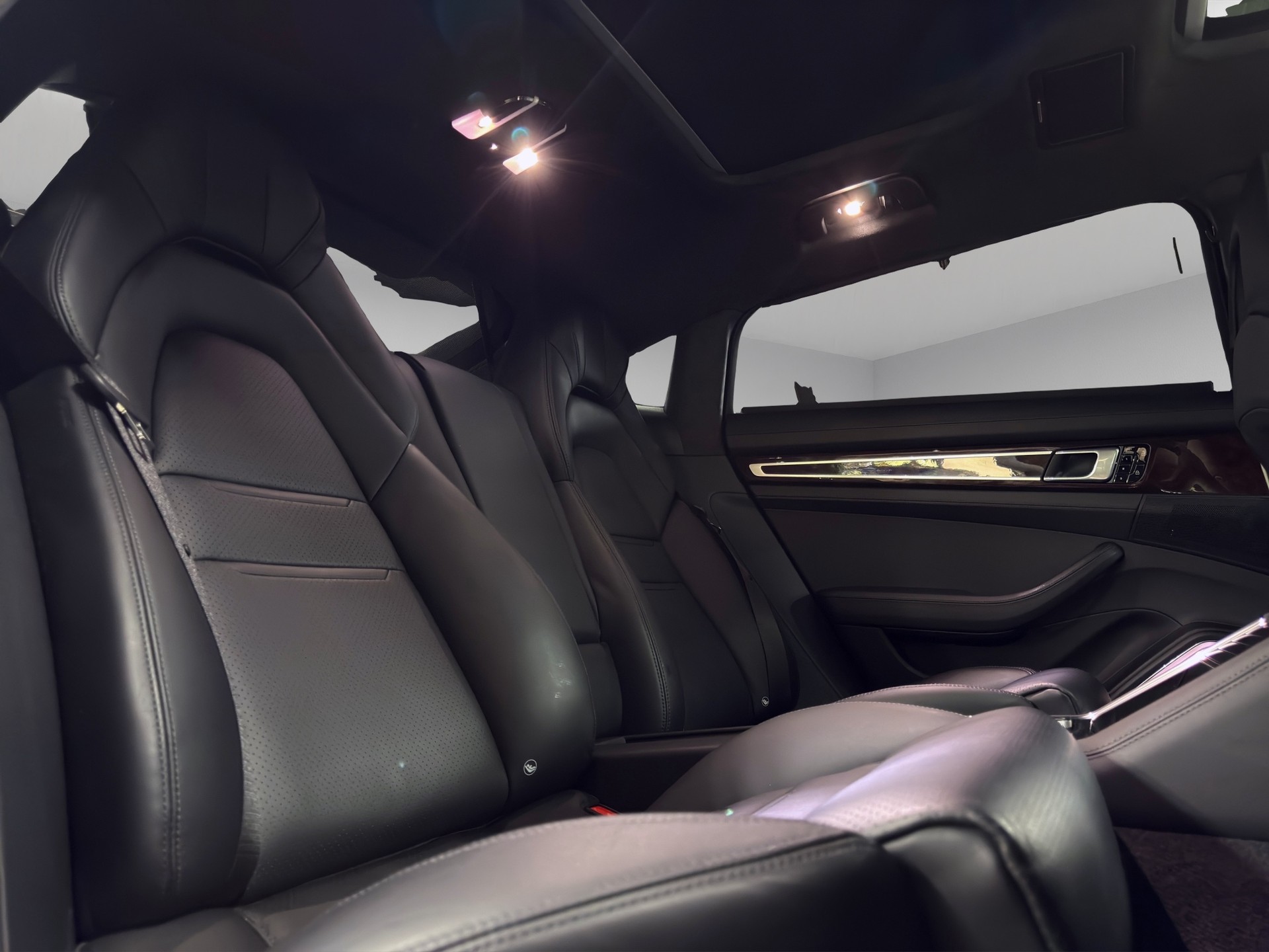 PORSCHE Panamera Turbo S Executive PDK-image-16